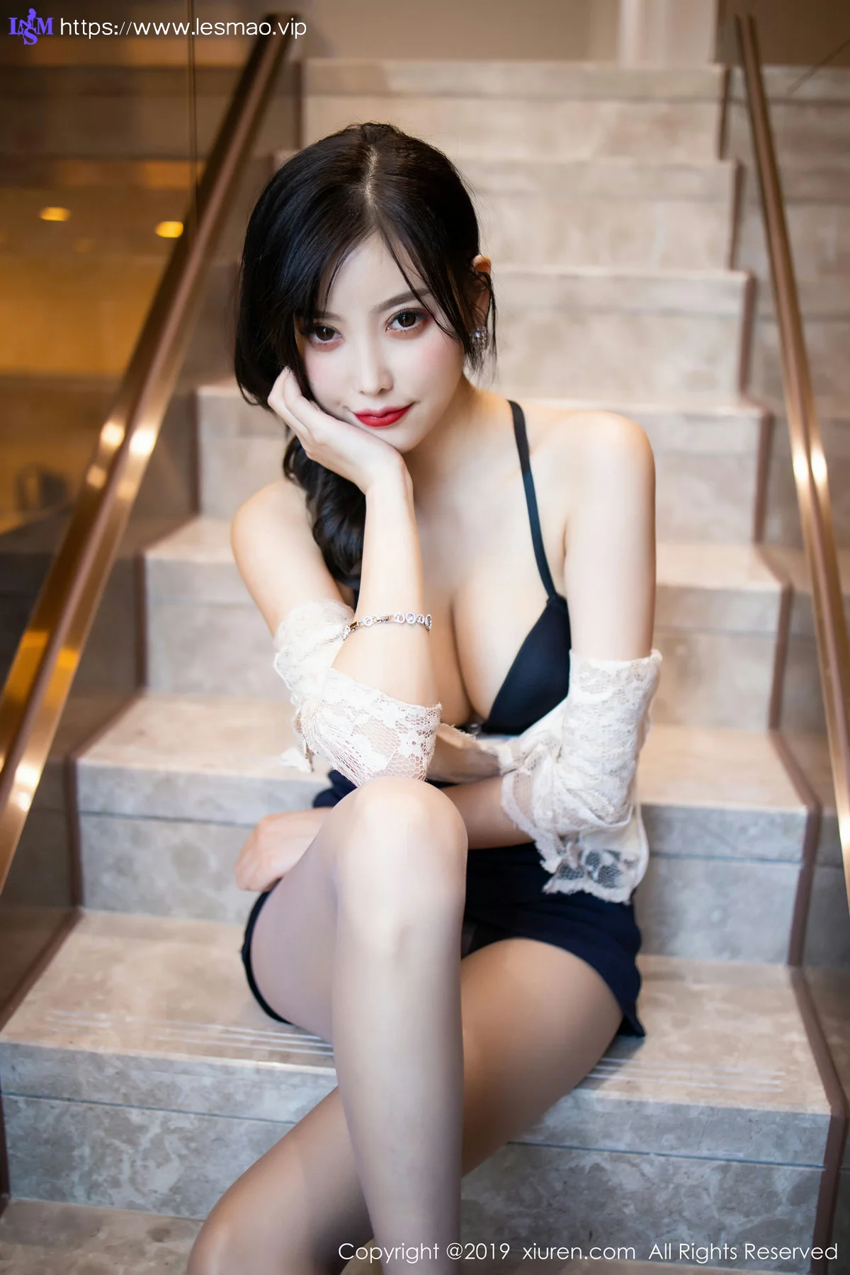 XiuRen 秀人 No.1717 杨晨晨71P吊裙内衣蕾丝美腿 - 36