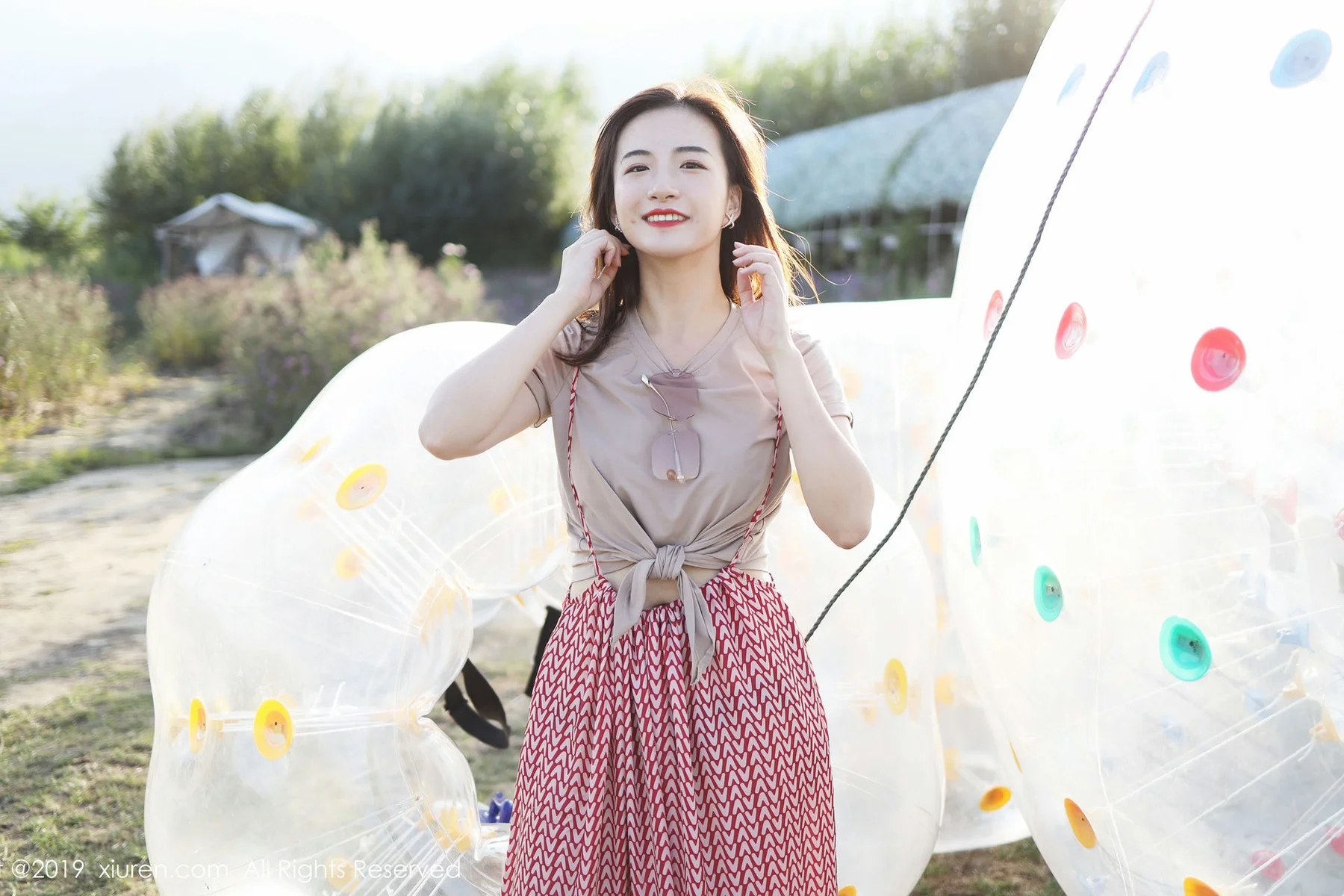 XiuRen 秀人 No.1718 气质梨涡妹 艺儿拿铁清新写真 - 21