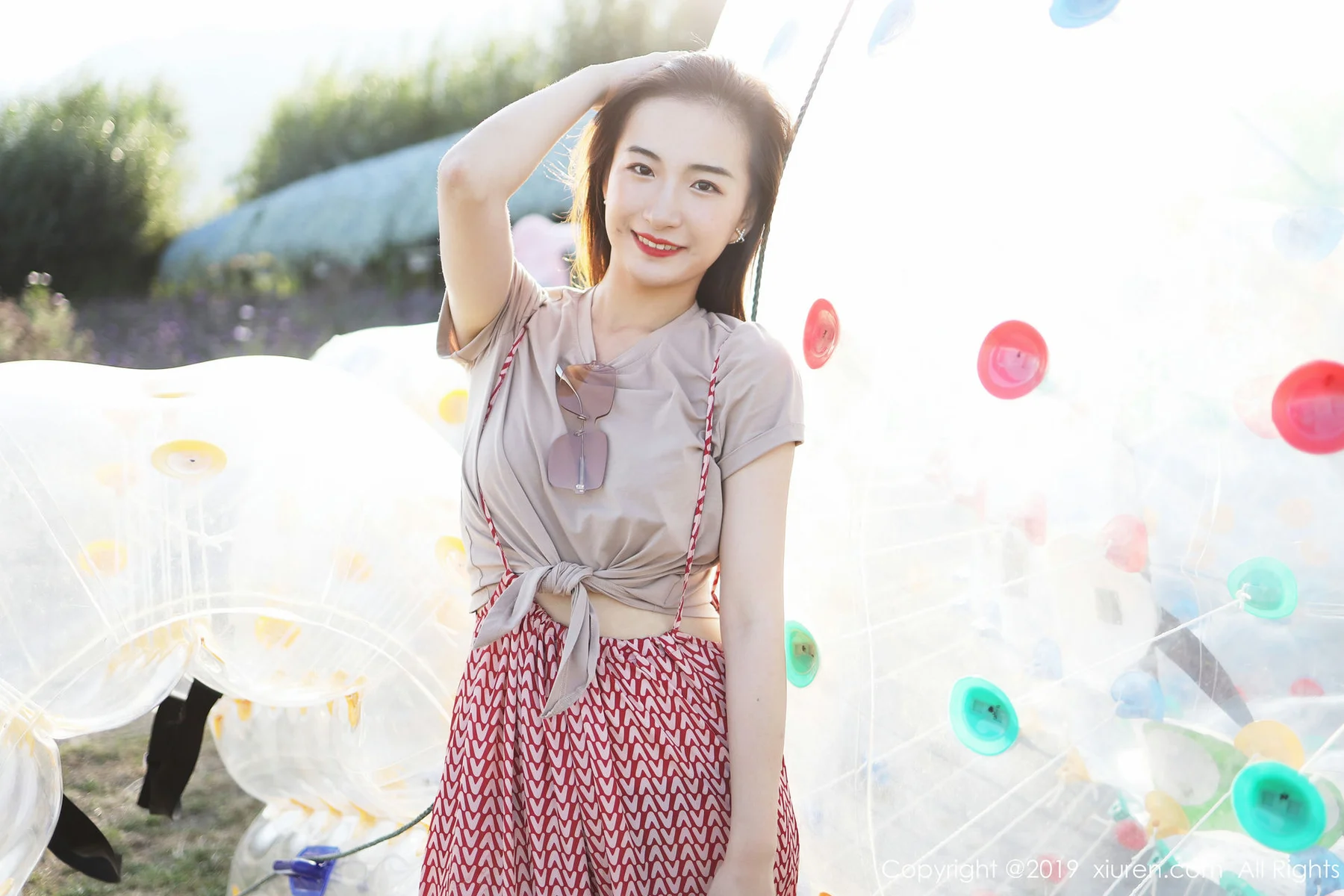 XiuRen 秀人 No.1718 气质梨涡妹 艺儿拿铁清新写真 - 23