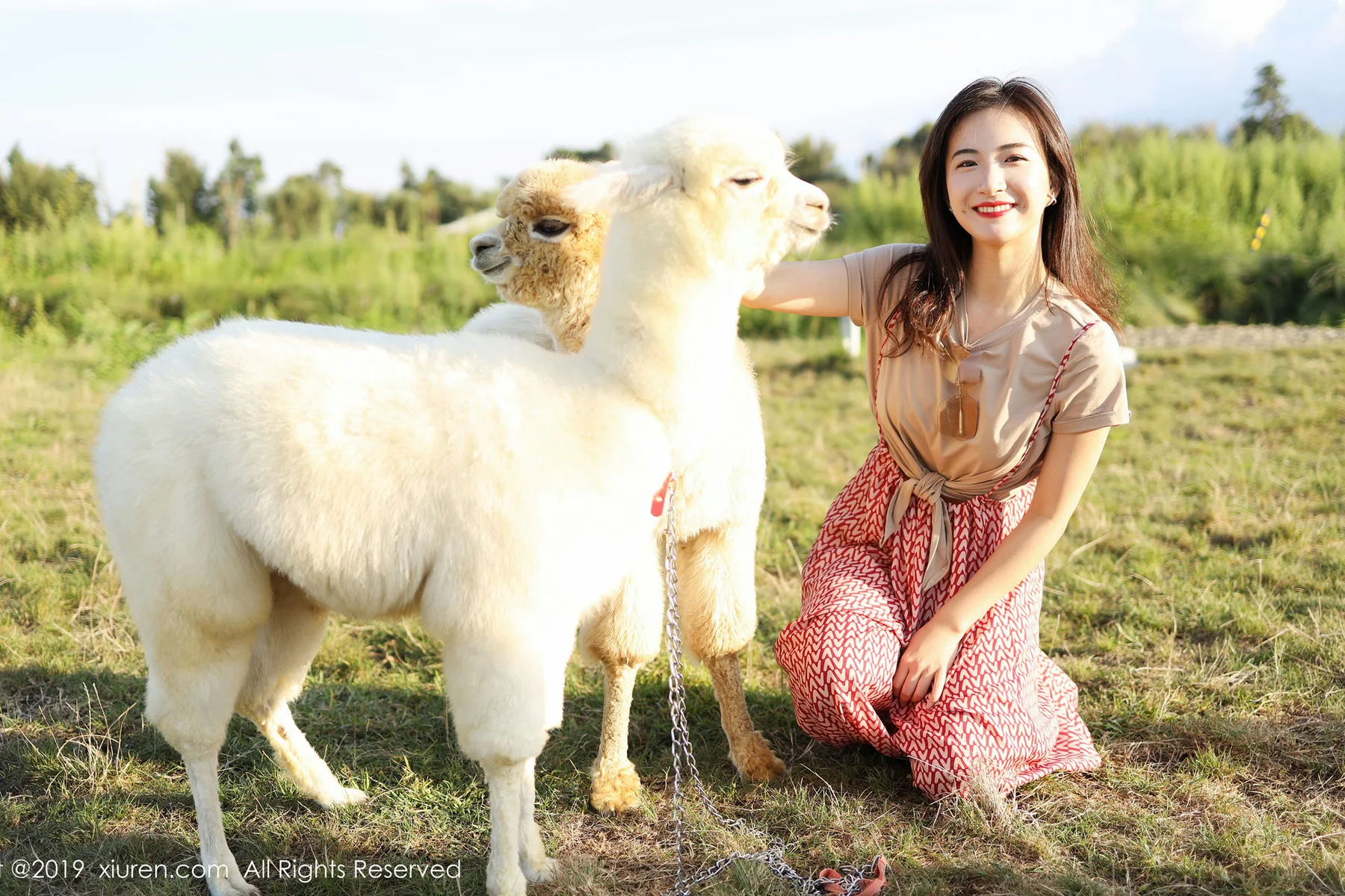 XiuRen 秀人 No.1718 气质梨涡妹 艺儿拿铁清新写真 - 27
