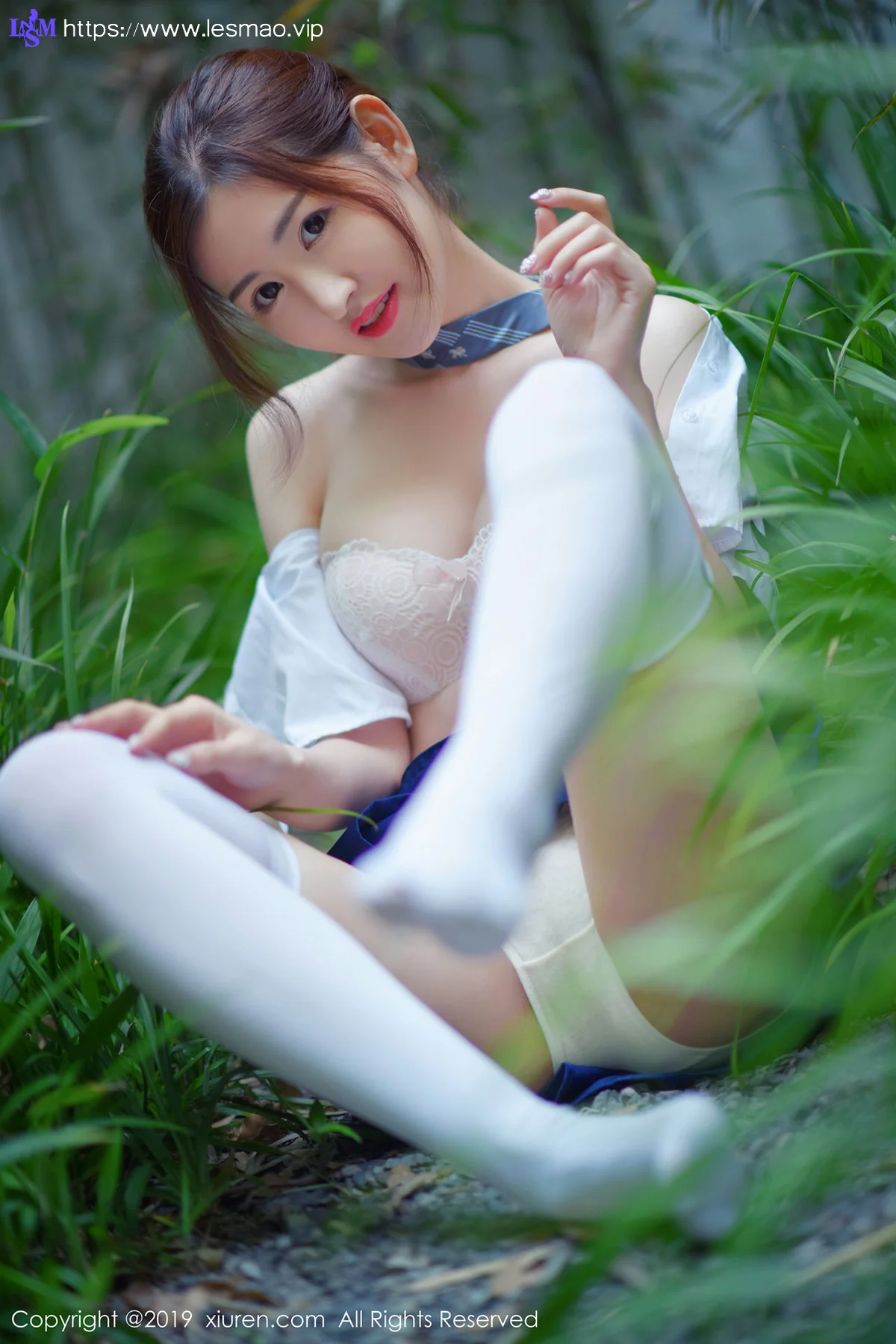 XiuRen 秀人 No.1733 野外森林 沈梦瑶外拍写真 - 23