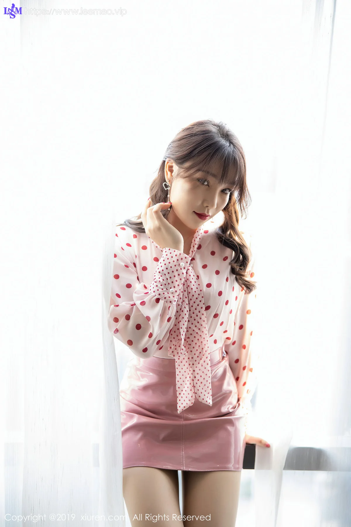 XiuRen 秀人 No.1742 粉色88P职业装扮 芝芝Booty - 11