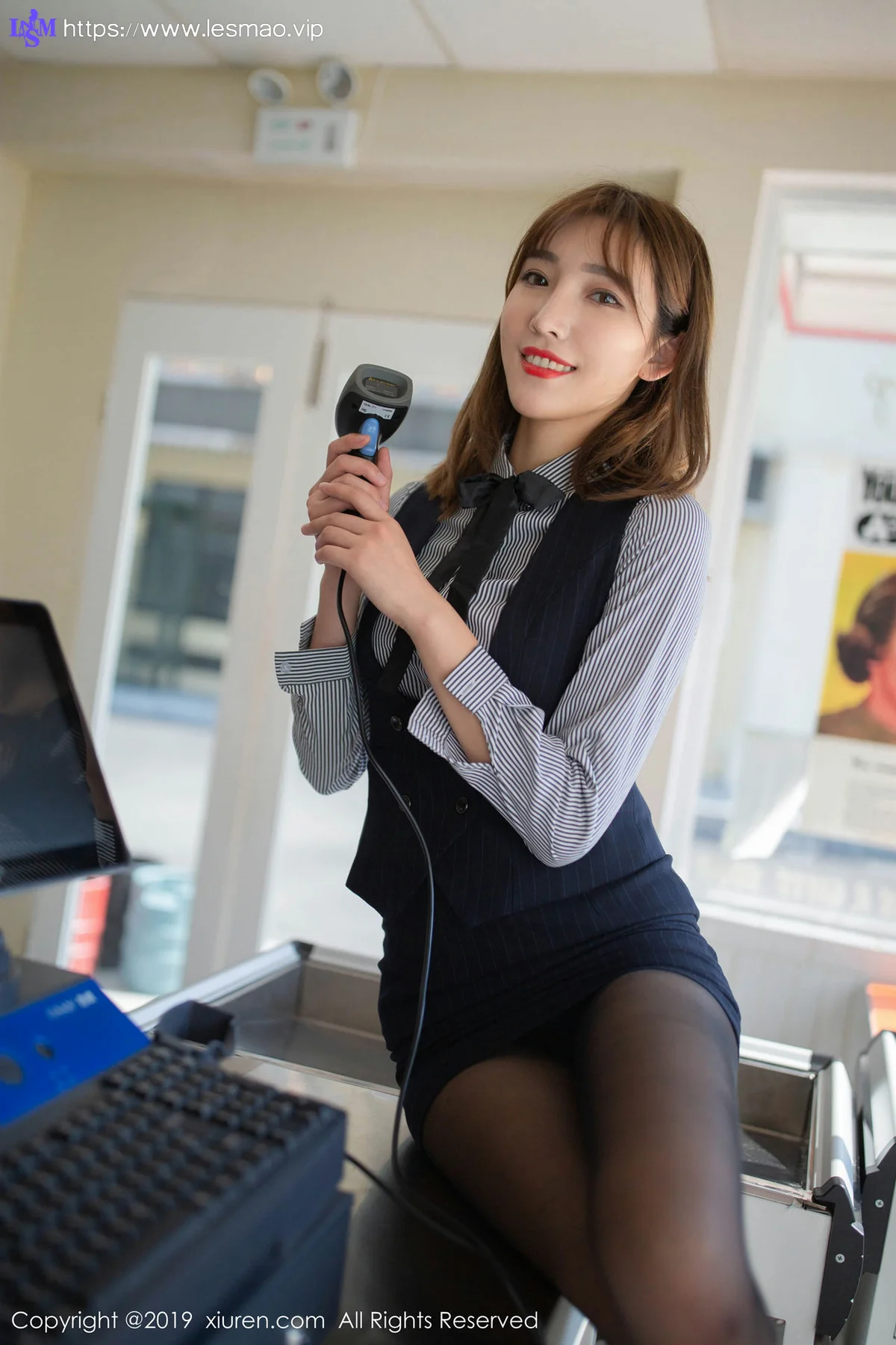 XiuRen 秀人 No.1748 便利店制服主题77P 陆萱萱 - 15