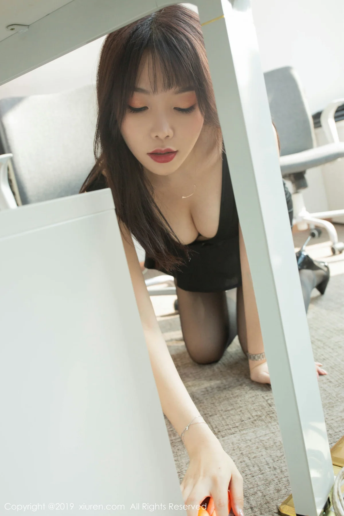 XiuRen 秀人 No.1757 办公室主题 芝芝Booty - 31