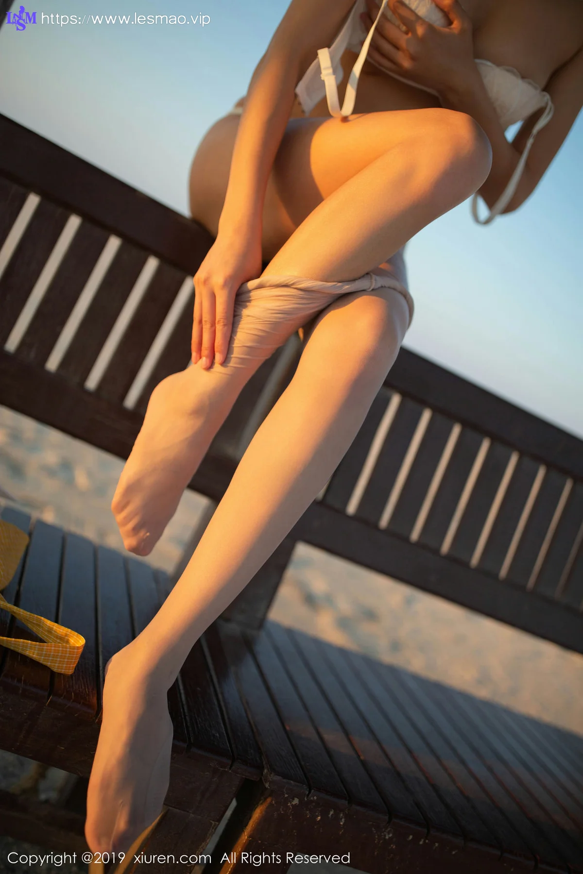 XiuRen 秀人 No.1812 女友互动写真 陆萱萱波斯湾畔海滨 - 62
