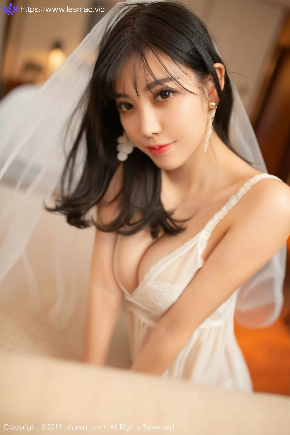 XiuRen 秀人 No.1819 新娘主题88P写真 杨晨晨sugar - 36