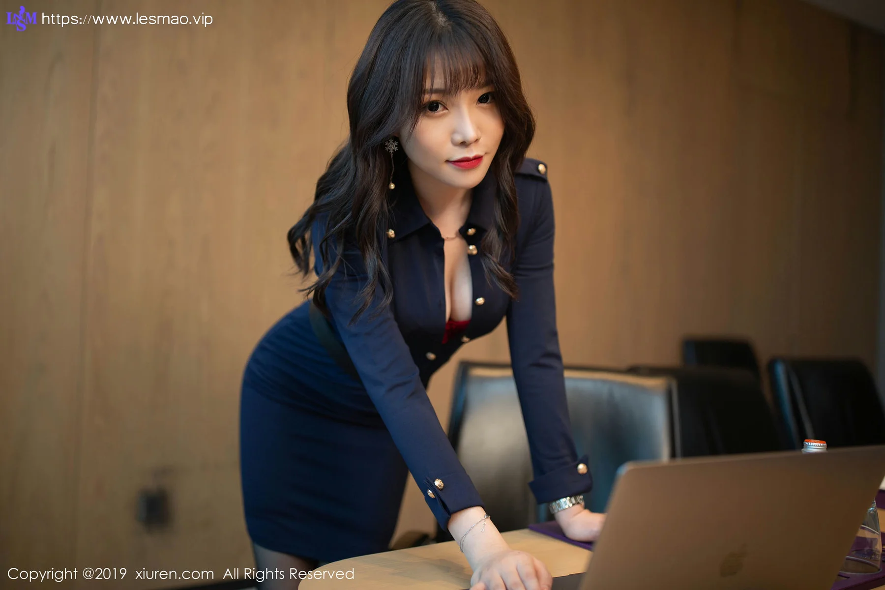 XiuRen 秀人 No.1839 娇艳动人的女秘书 芝芝Booty 办公室主题第... - 14