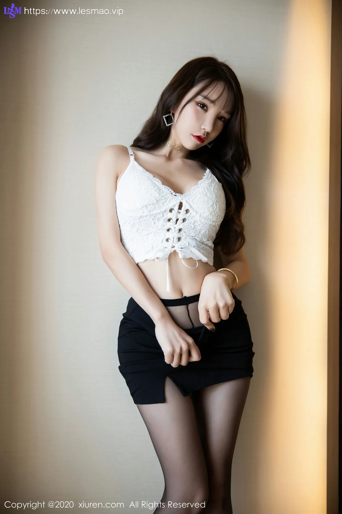 XiuRen 秀人 No.1904 黑丝短裙 周于希Sandy 黑丝美腿写真 - 3
