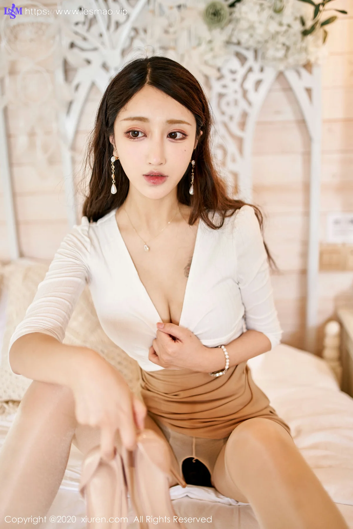 XiuRen 秀人 No.1993 开裆肉丝诱惑主题 Betty林子欣 三亚旅拍写真 - 20