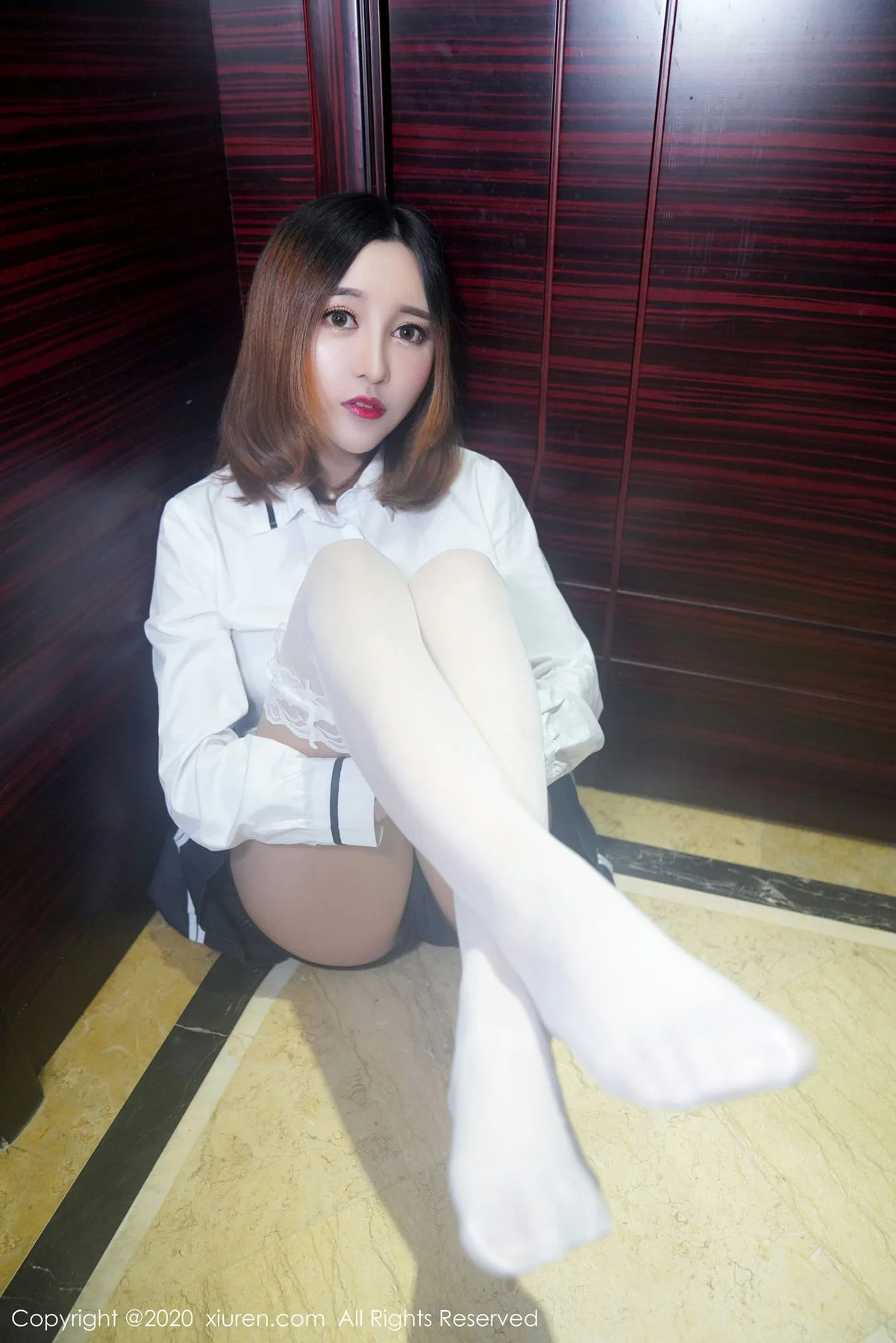 XiuRen 秀人 No.2010 李梓熙 学生装的校服 短发美女写真 - 22