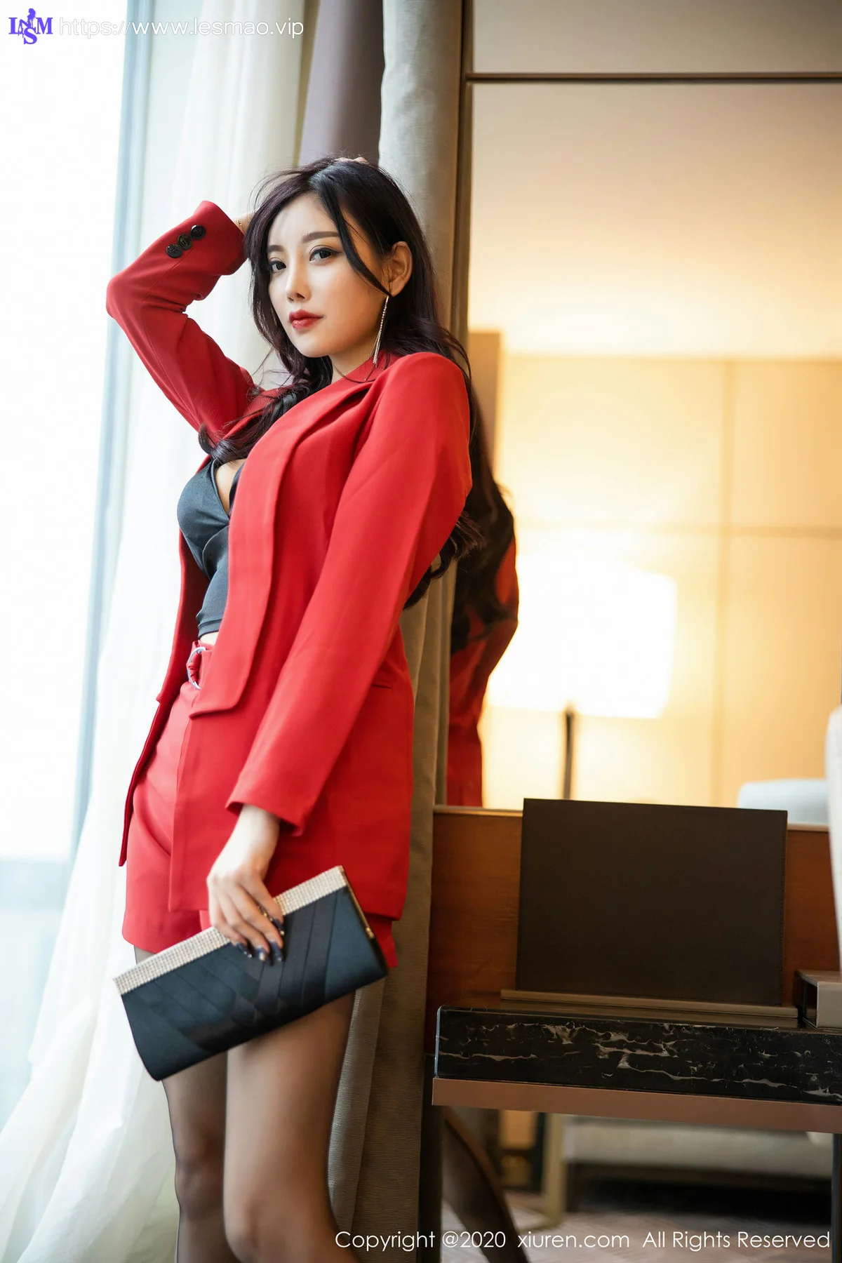 XiuRen 秀人 No.2069 诱人职业装 杨晨晨sugar 性感私房写真 - 49