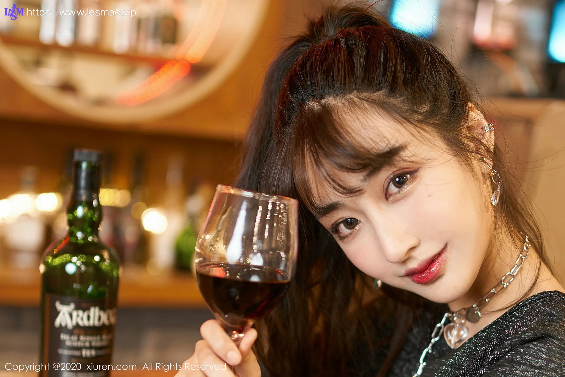 XiuRen 秀人 No.2085 酒吧主题写真 Betty林子欣 - 11