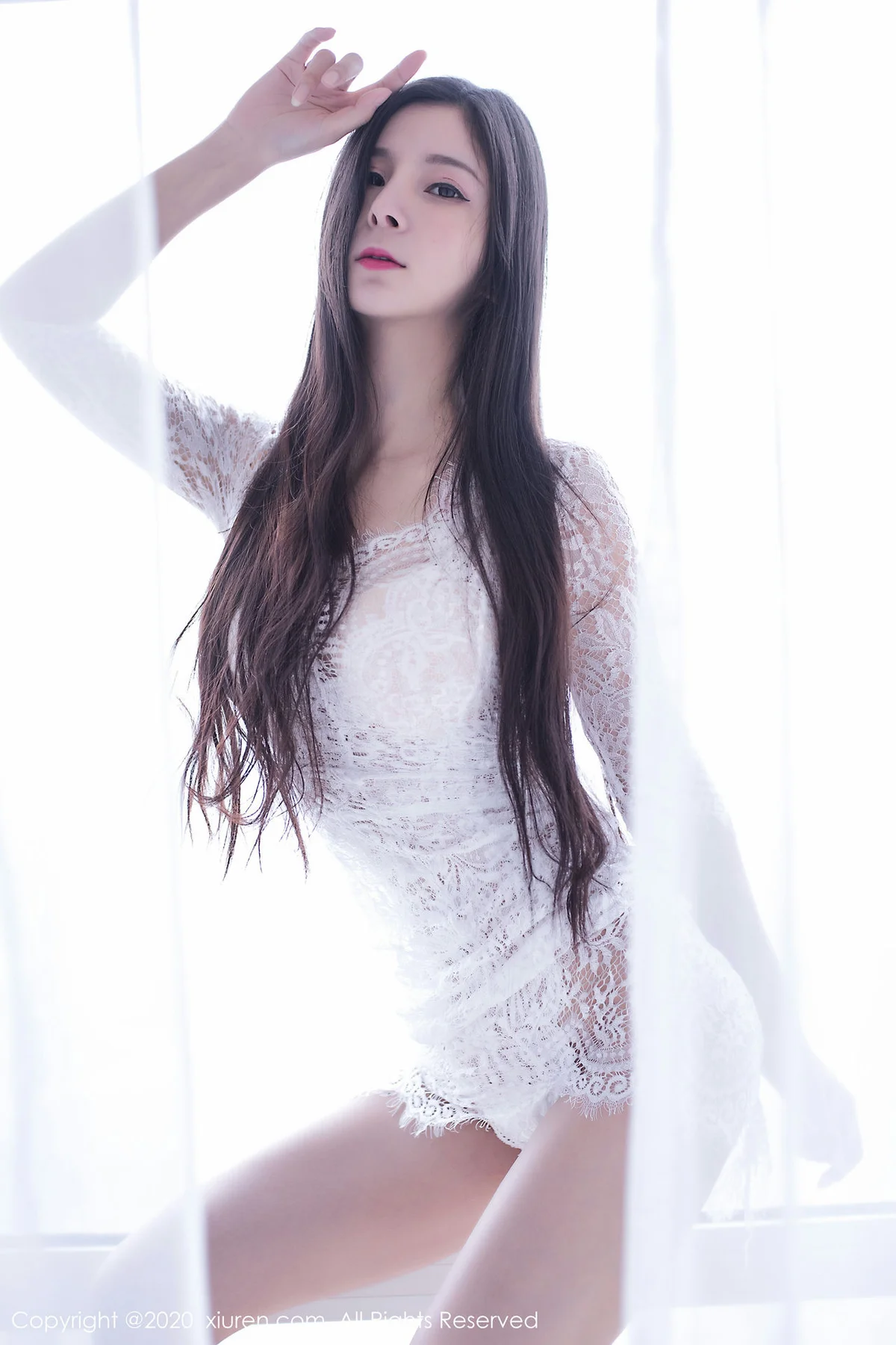 XiuRen 秀人 No.2092 新晋水嫩模特 小蛮腰lvy 首弹写真 - 37