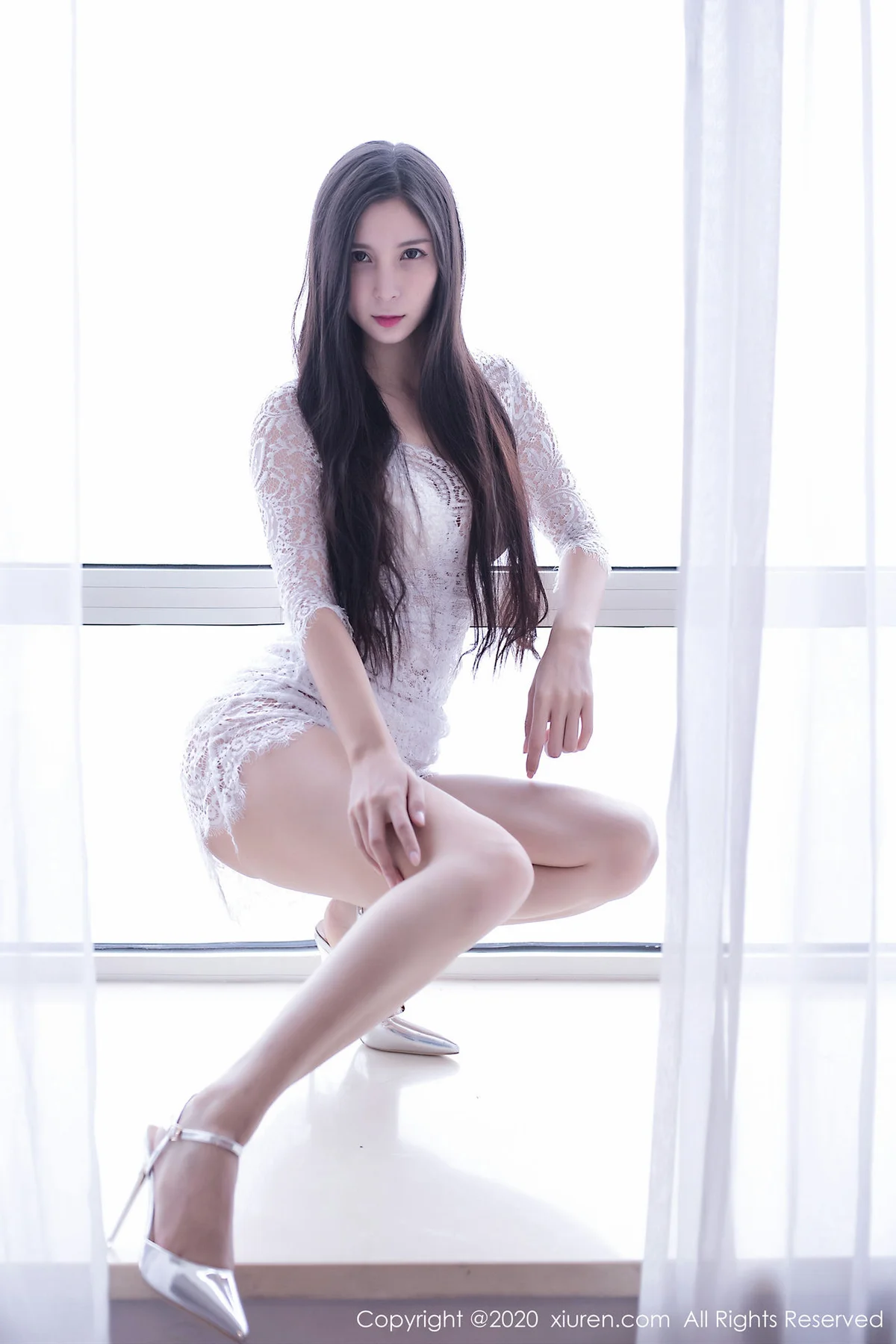 XiuRen 秀人 No.2092 新晋水嫩模特 小蛮腰lvy 首弹写真 - 41