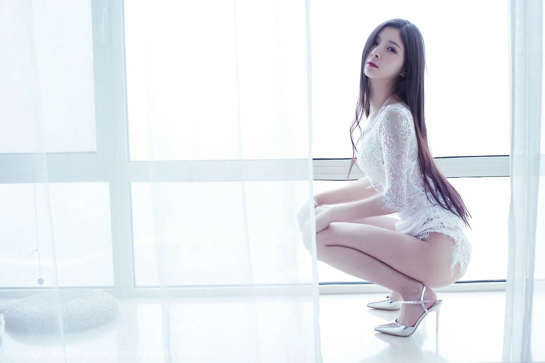 XiuRen 秀人 No.2092 新晋水嫩模特 小蛮腰lvy 首弹写真 - 43