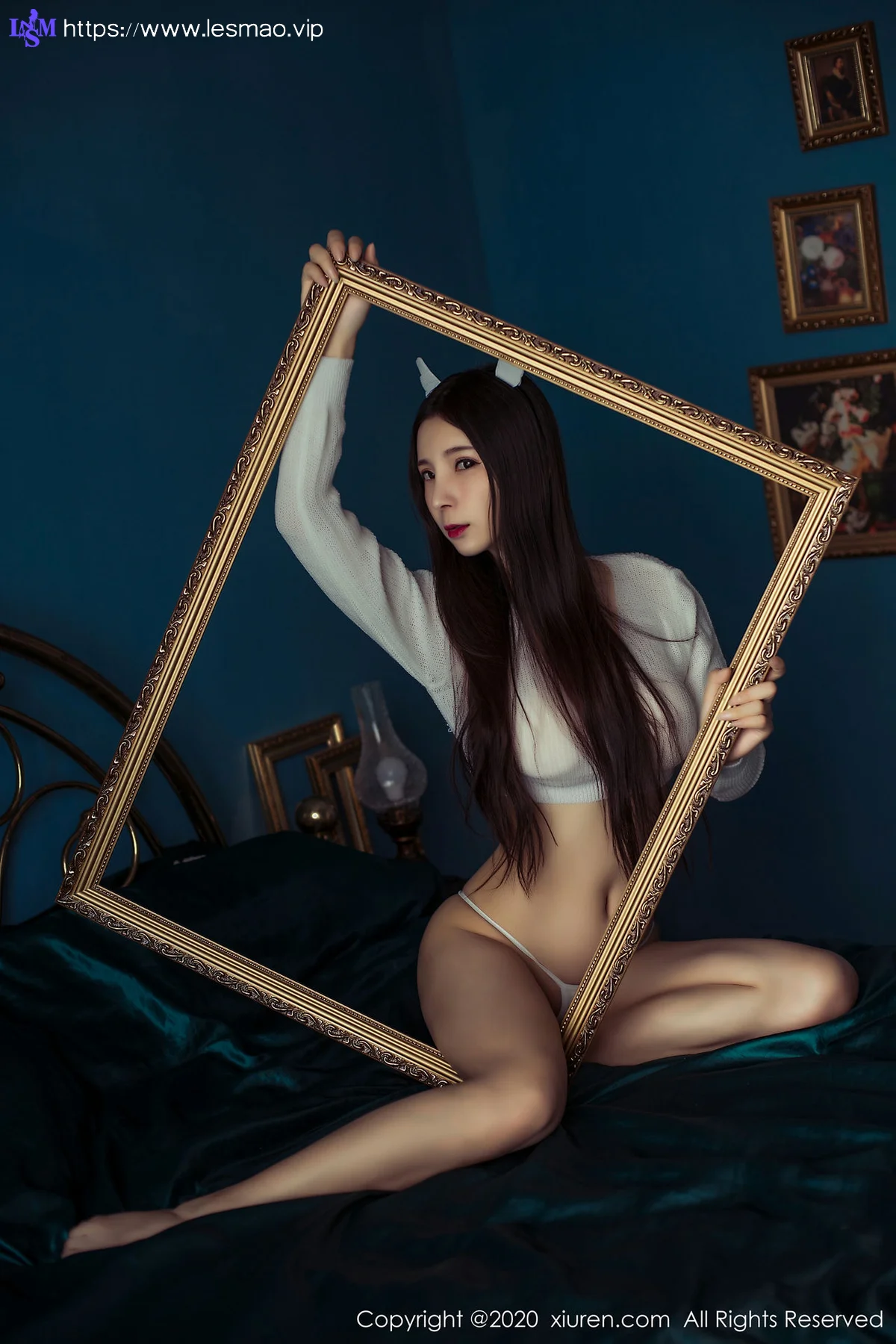 XiuRen 秀人 No.2120 小蛮妖_honey 新晋水嫩模特 首弹写真 - 16