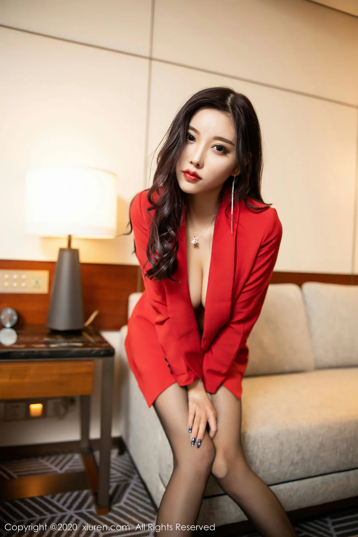 XiuRen 秀人 No.2122 爆乳制服101P女神 杨晨晨sugar 性感私房写真 - 74