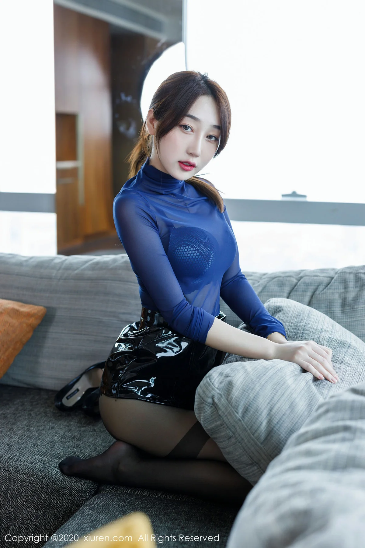 XiuRen 秀人 No.2129 短裙蕾丝内衣 九月生__ 黑丝美腿写真 - 35