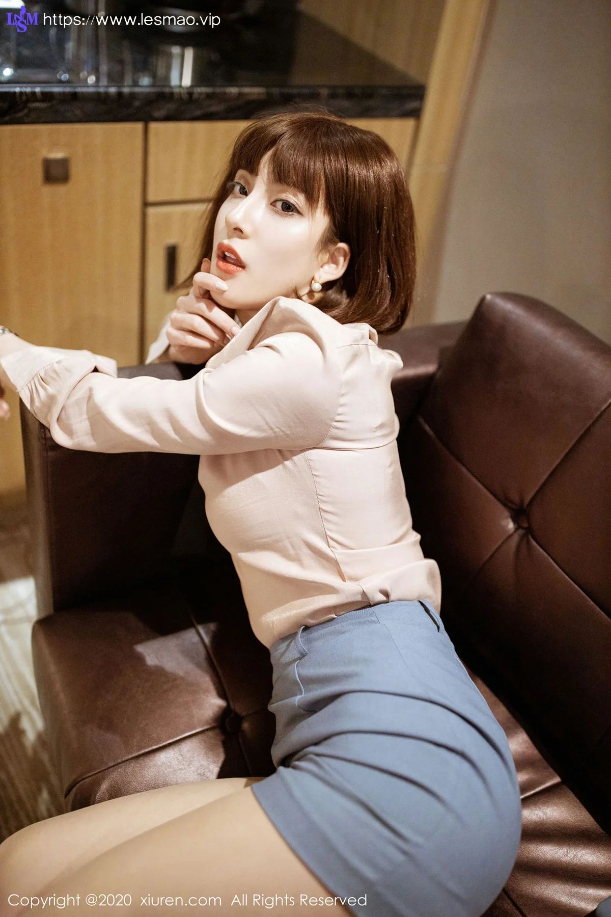 XiuRen 秀人 No.2130 西装秘书OL 林文文yooki短发美女 - 17