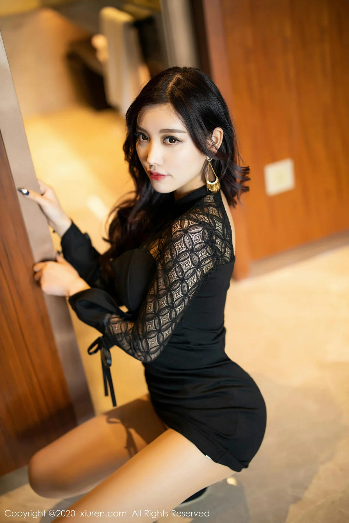 XiuRen 秀人 No.2137 极致魅惑 杨晨晨sugar 性感私房写真 - 21