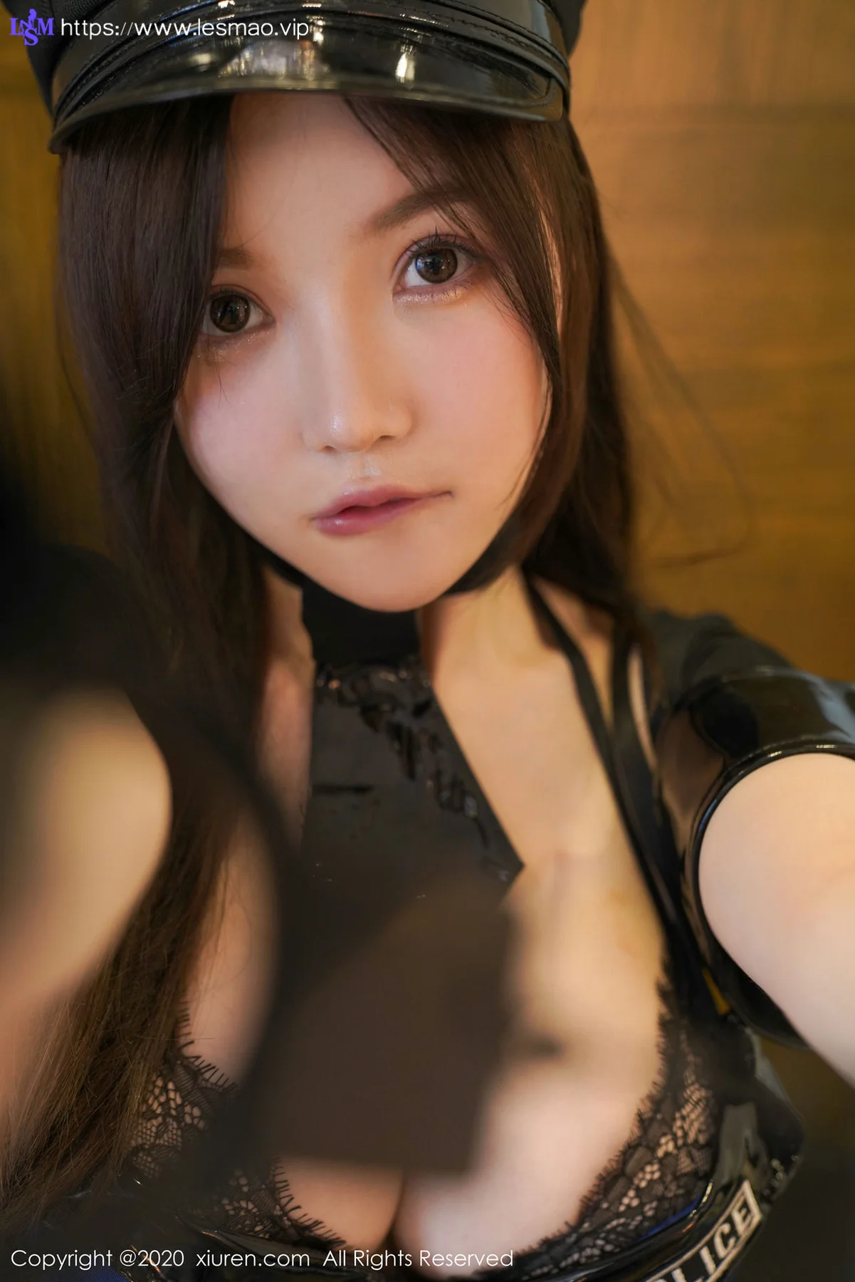XiuRen 秀人 No.2140 捆绑女警胶带 糯美子Mini 手铐、皮鞭、... - 60