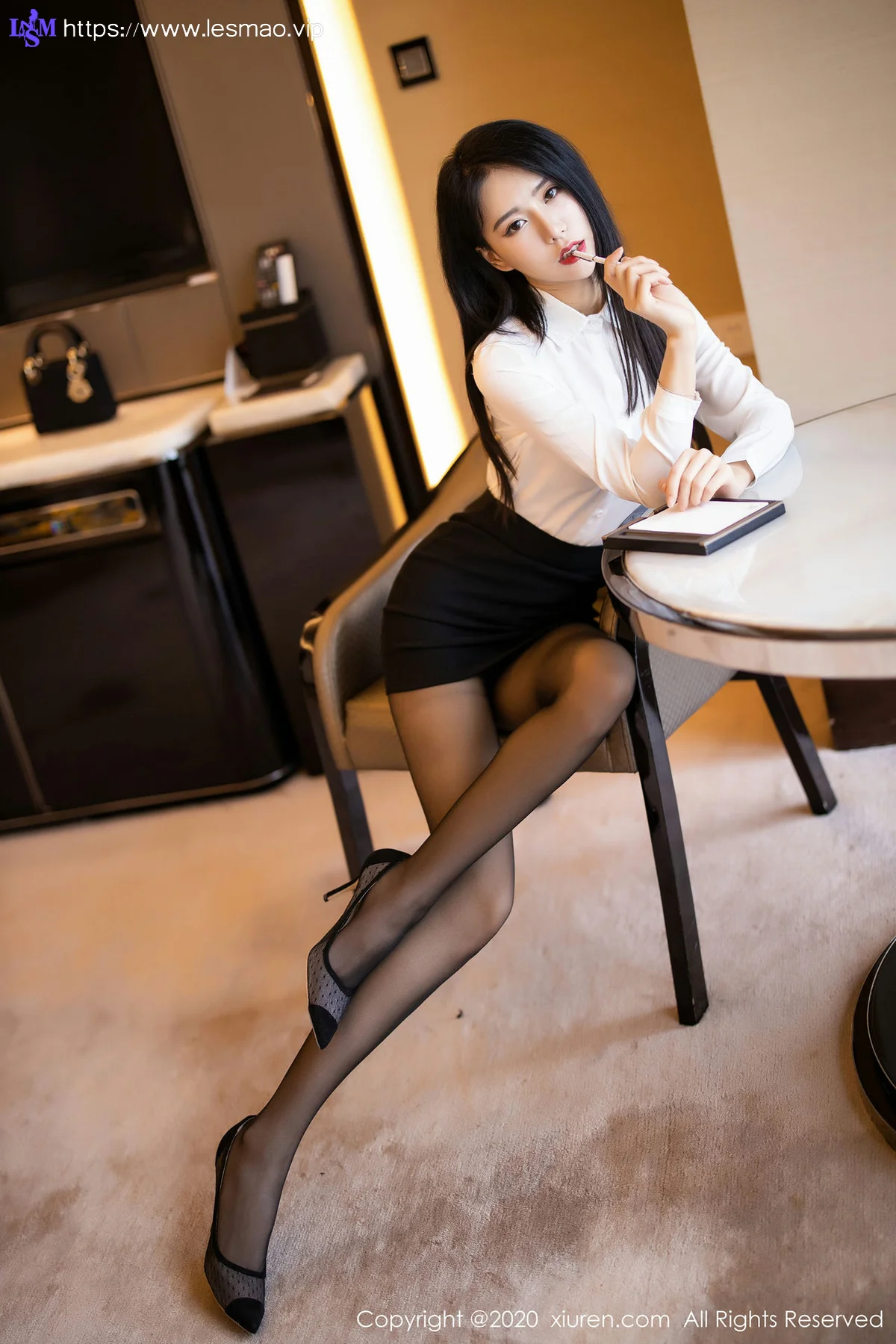 XiuRen 秀人 No.2148 黑短裙的OL BABY_柒 最新性感写真 - 31