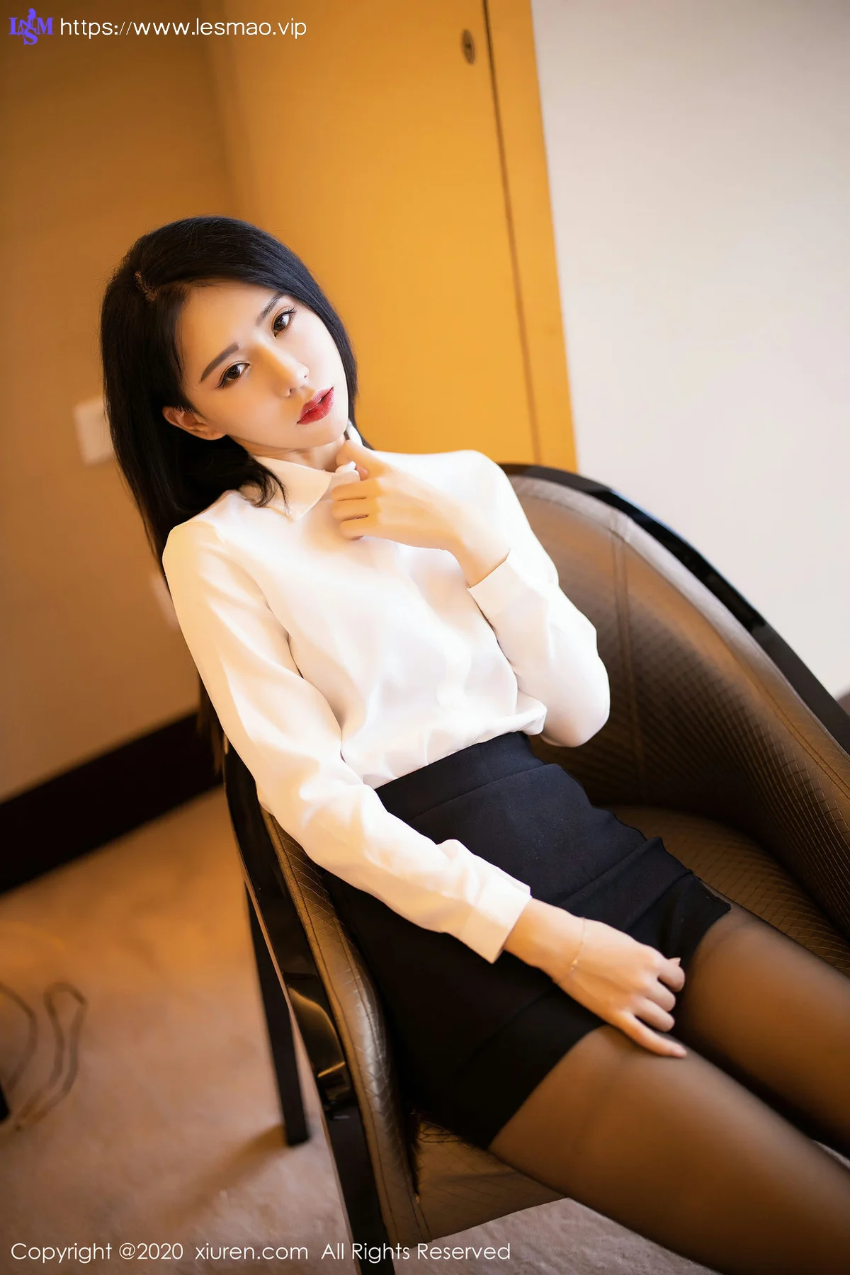 XiuRen 秀人 No.2148 黑短裙的OL BABY_柒 最新性感写真 - 37