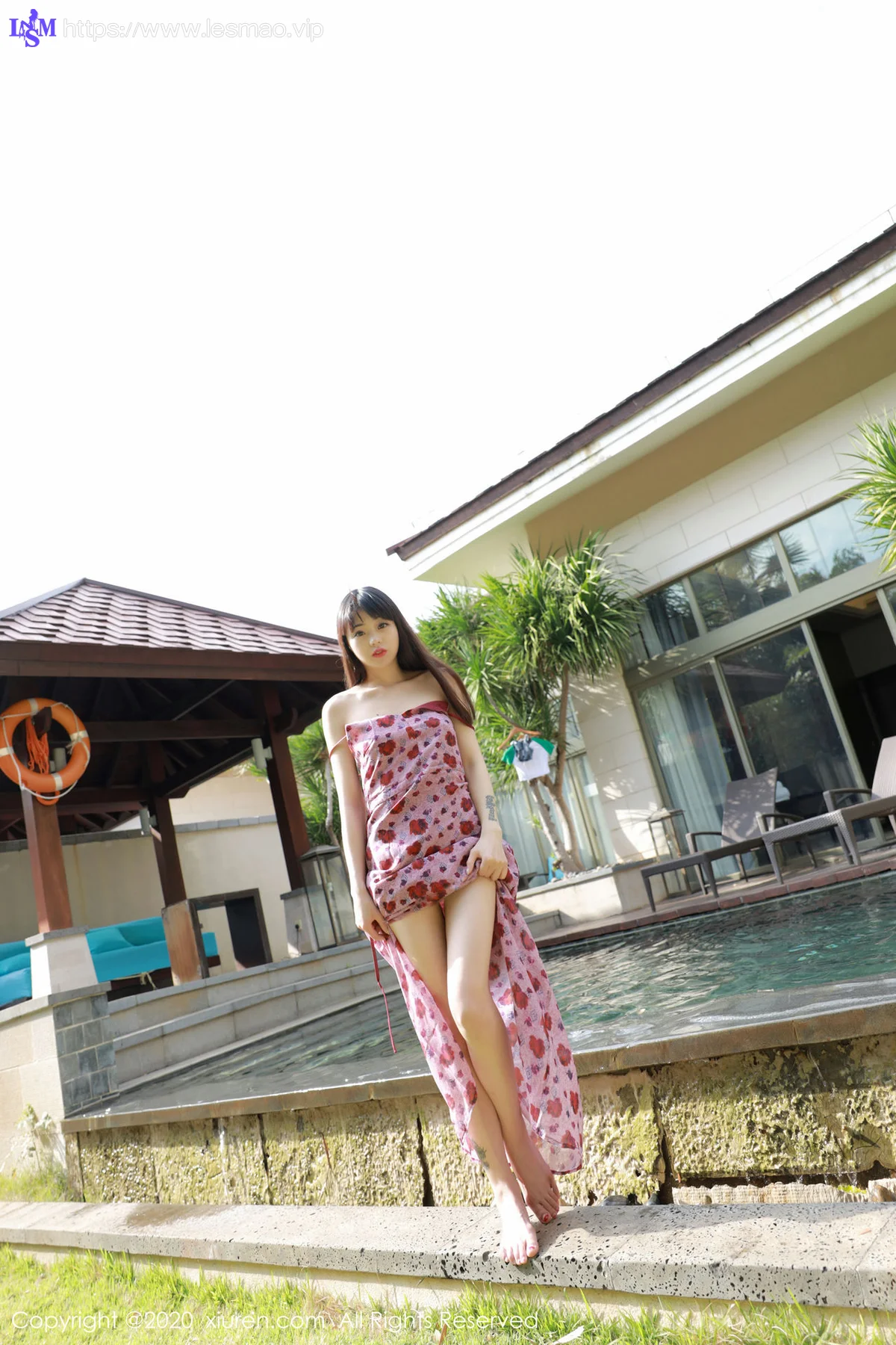 XiuRen 秀人 No.2156 性感蕾丝底裤 小水blue 小碎裙外拍首套写真 - 13