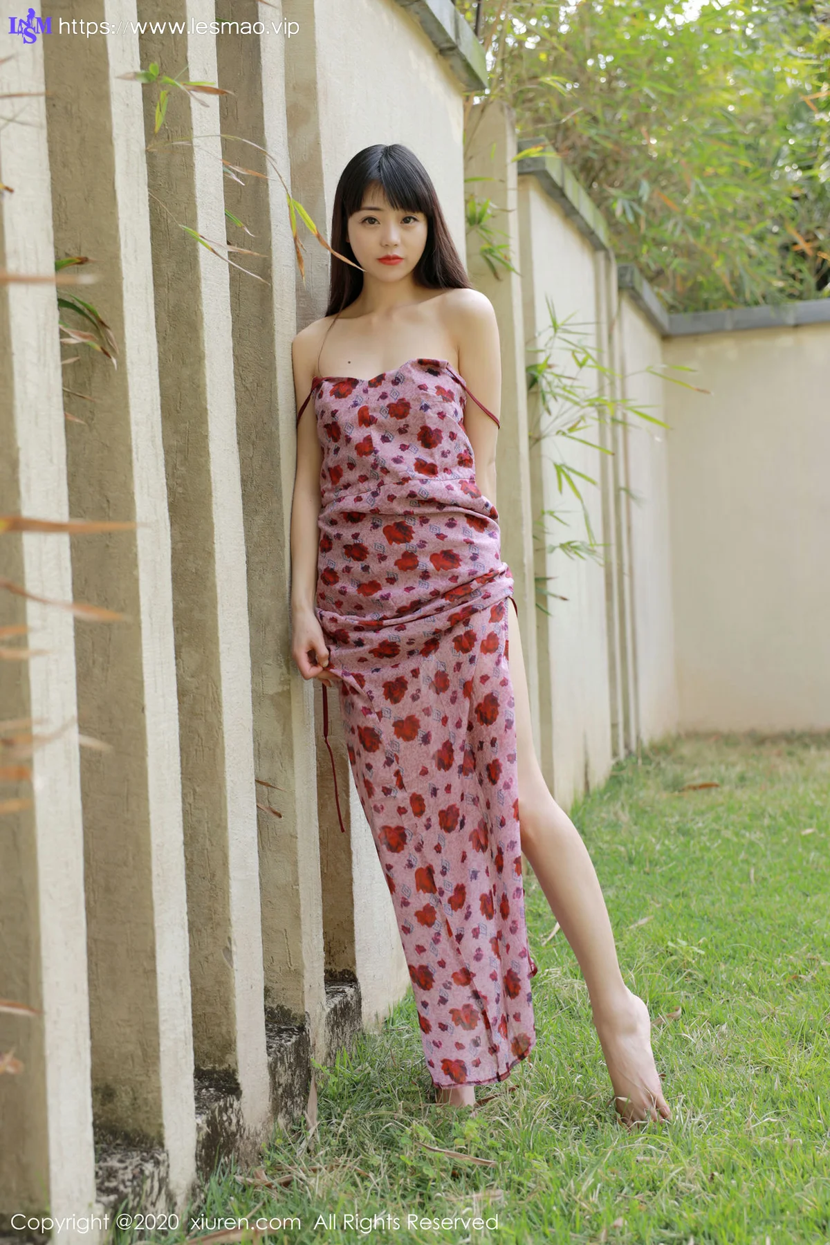 XiuRen 秀人 No.2156 性感蕾丝底裤 小水blue 小碎裙外拍首套写真 - 30