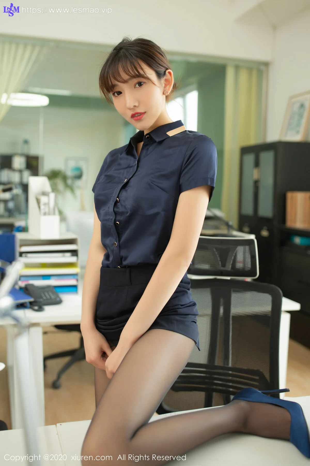 XiuRen 秀人 No.2164  职场制服112P 陆萱萱 第二套职员主题写真 - 32