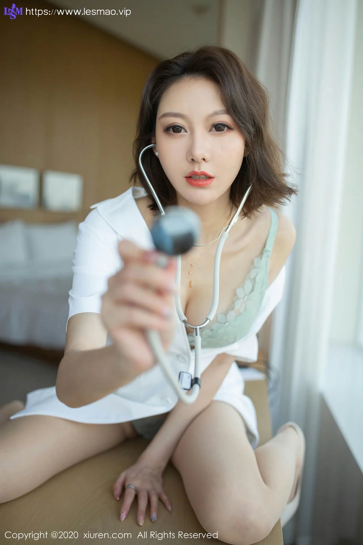 XiuRen 秀人 No.2199 家庭医生系列 艺轩 主题性感写真 - 38