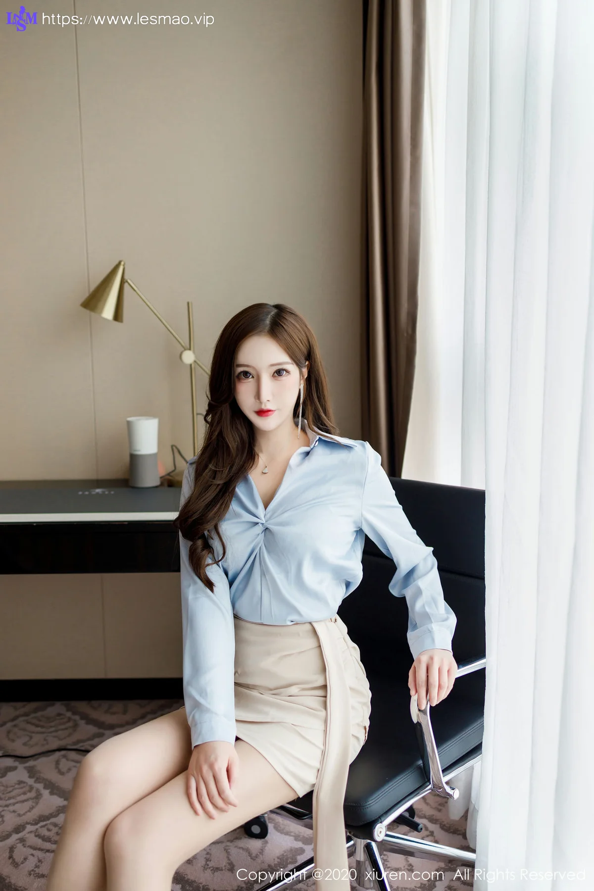 XiuRen 秀人 No.2212 丽质美人 indaLinda 丝袜美腿写真 - 11