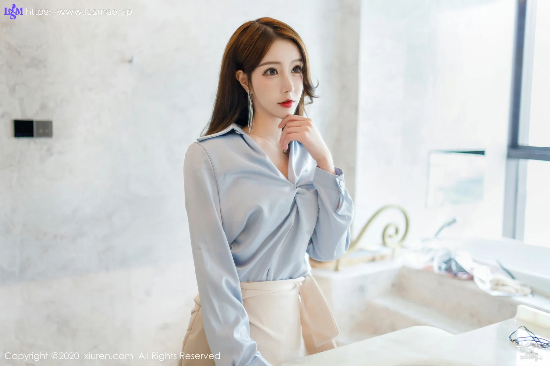 XiuRen 秀人 No.2212 丽质美人 indaLinda 丝袜美腿写真 - 34