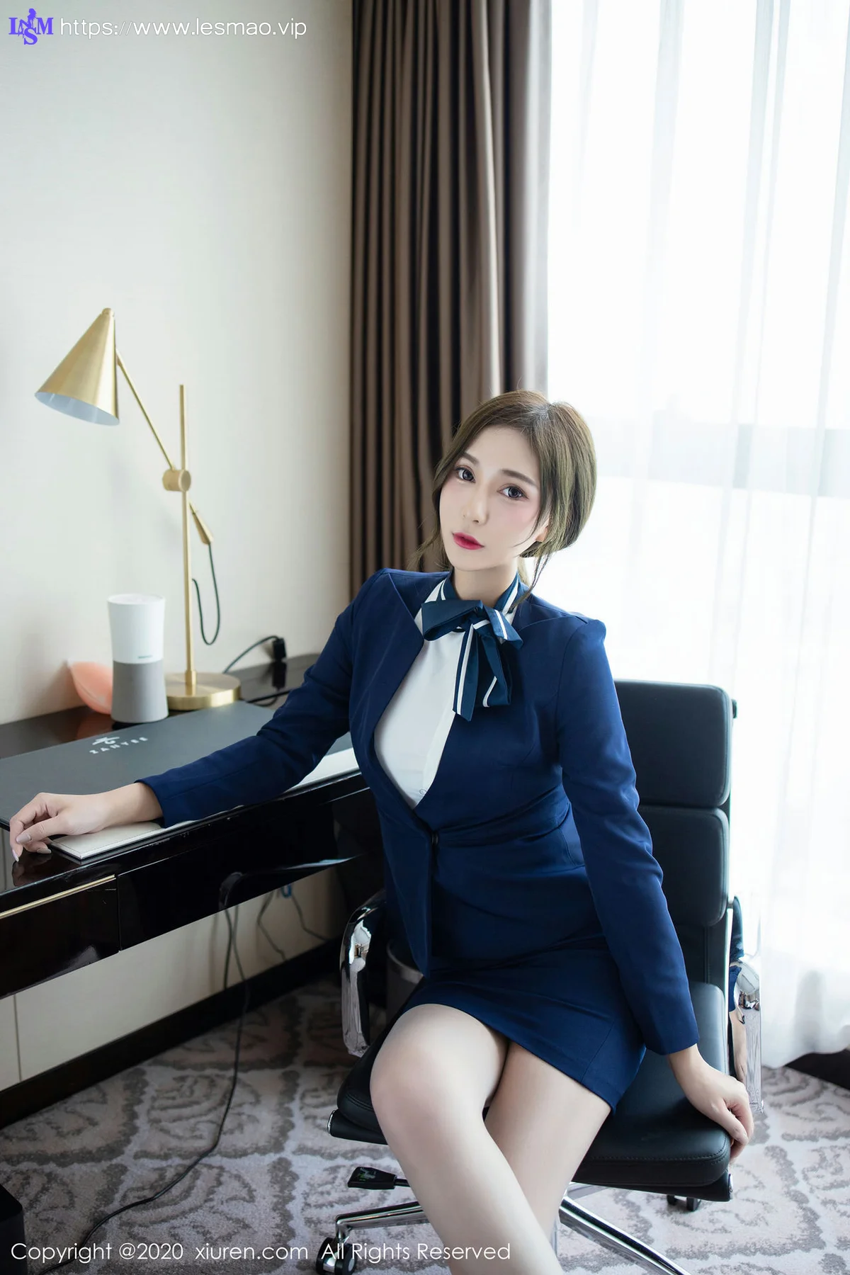 XiuRen 秀人 No.2221 Lavinia肉肉 性感制服写真 - 19