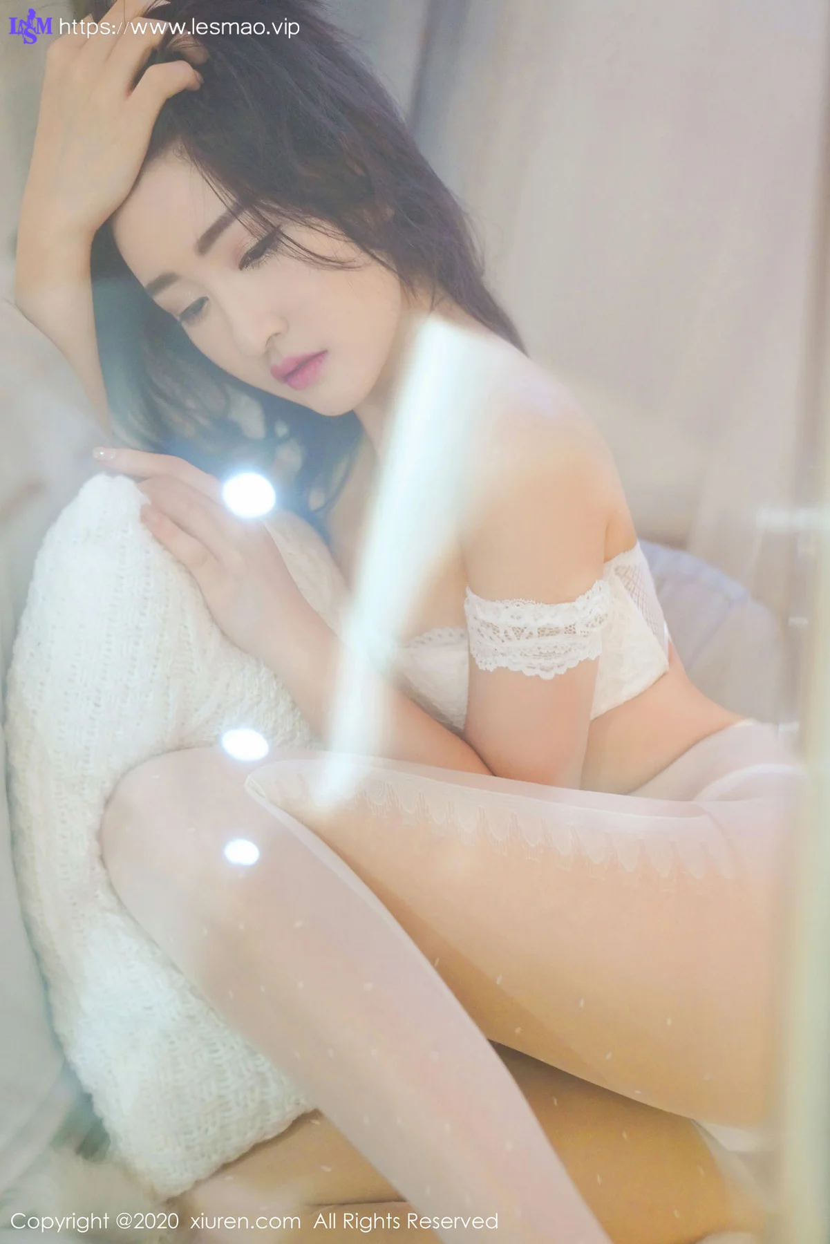 XiuRen 秀人 No.2233 白色丝袜 沈梦瑶 主题写真 - 35