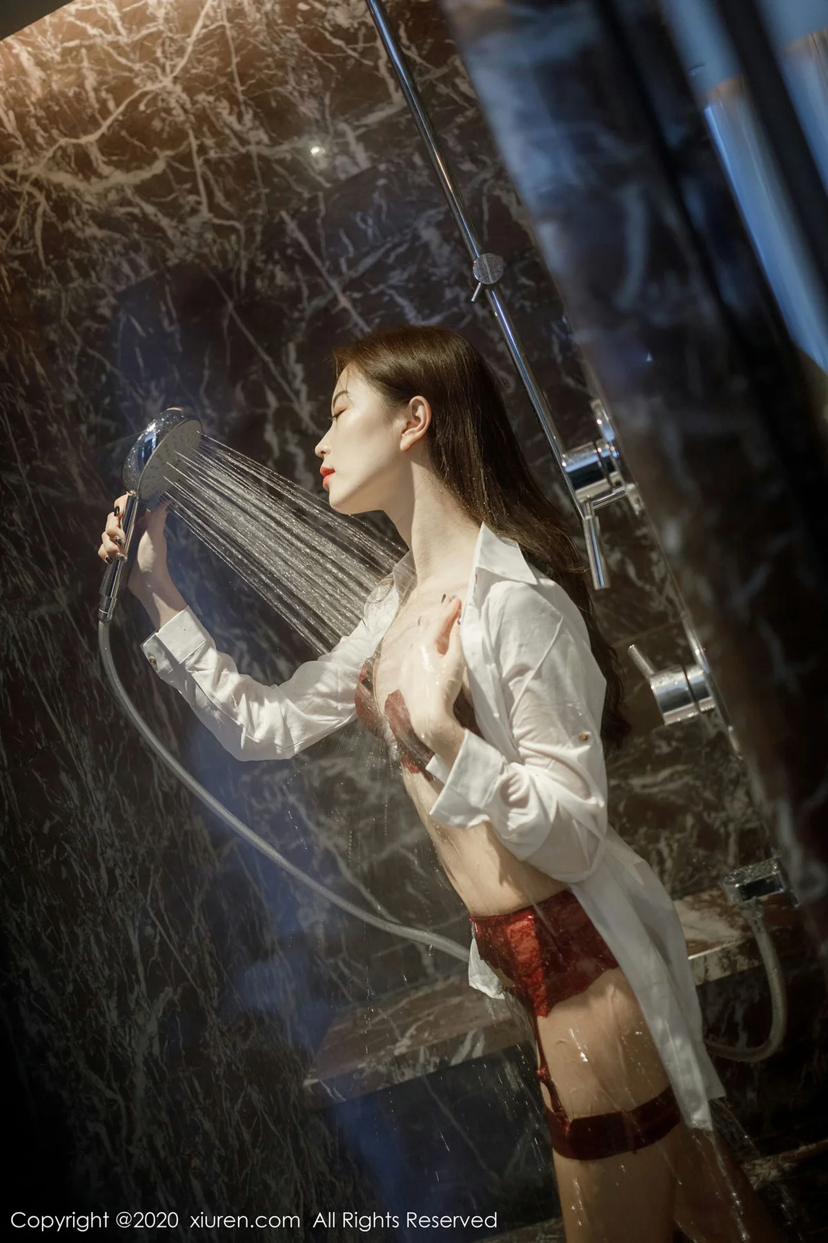 XiuRen 秀人 No.2249 猩红内衣吊袜 杨紫嫣Cynthia 性感写真 - 27