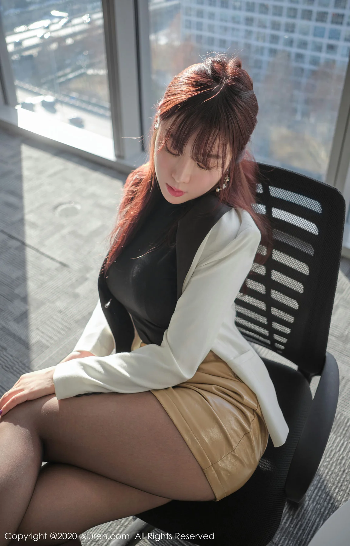 XiuRen 秀人 No.2259 王雨纯 制服熟女 - 23