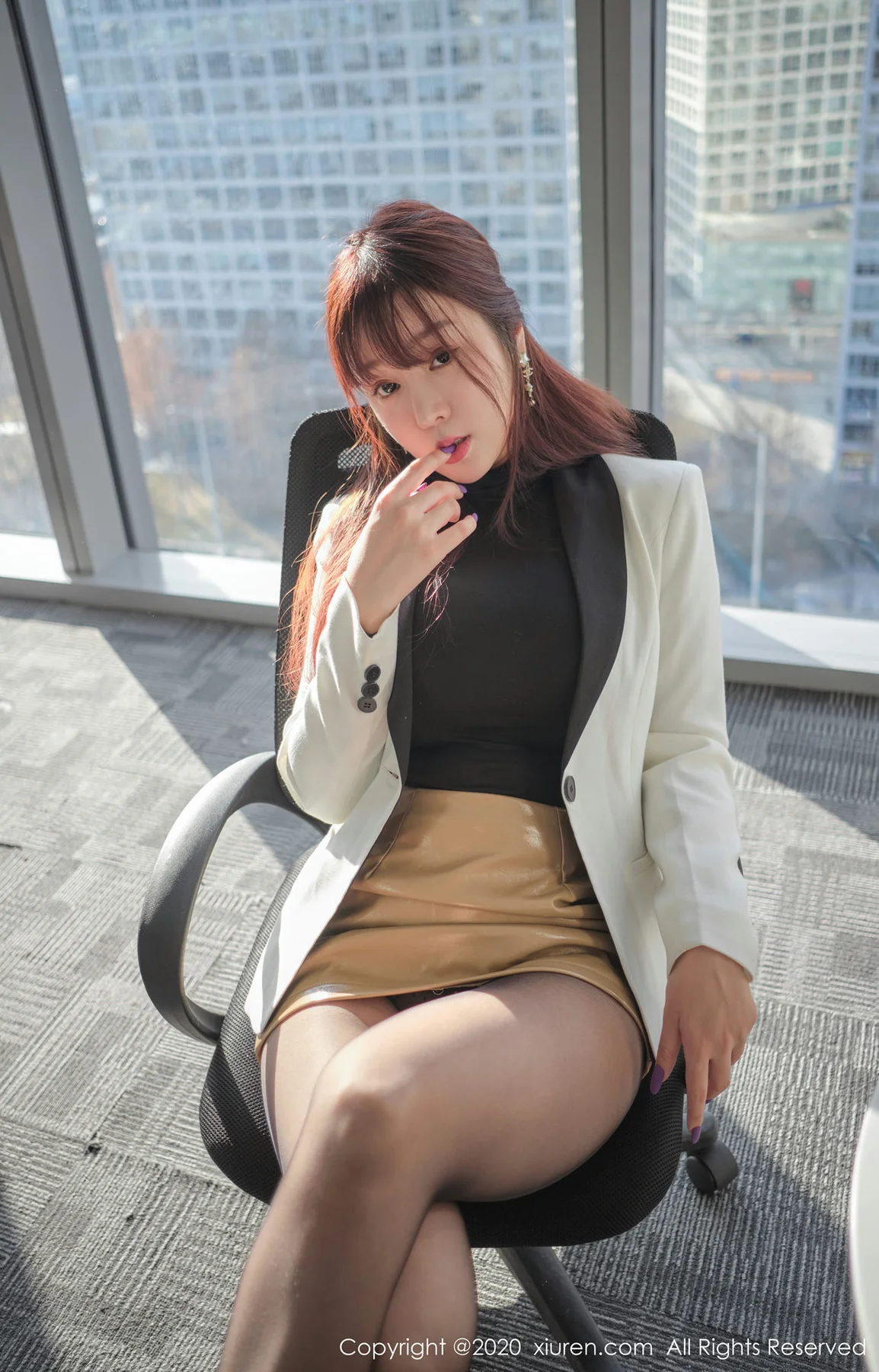 XiuRen 秀人 No.2259 王雨纯 制服熟女 - 25