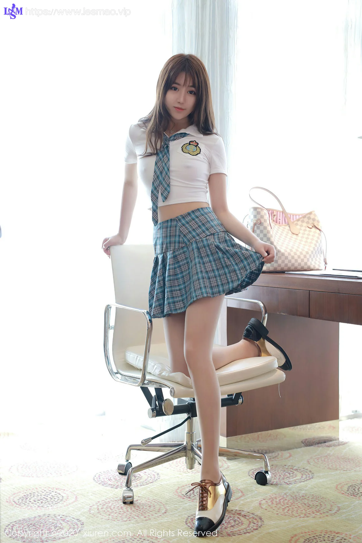 XiuRen 秀人 No.2291 梦梵 制服girl清纯学妹 - 11