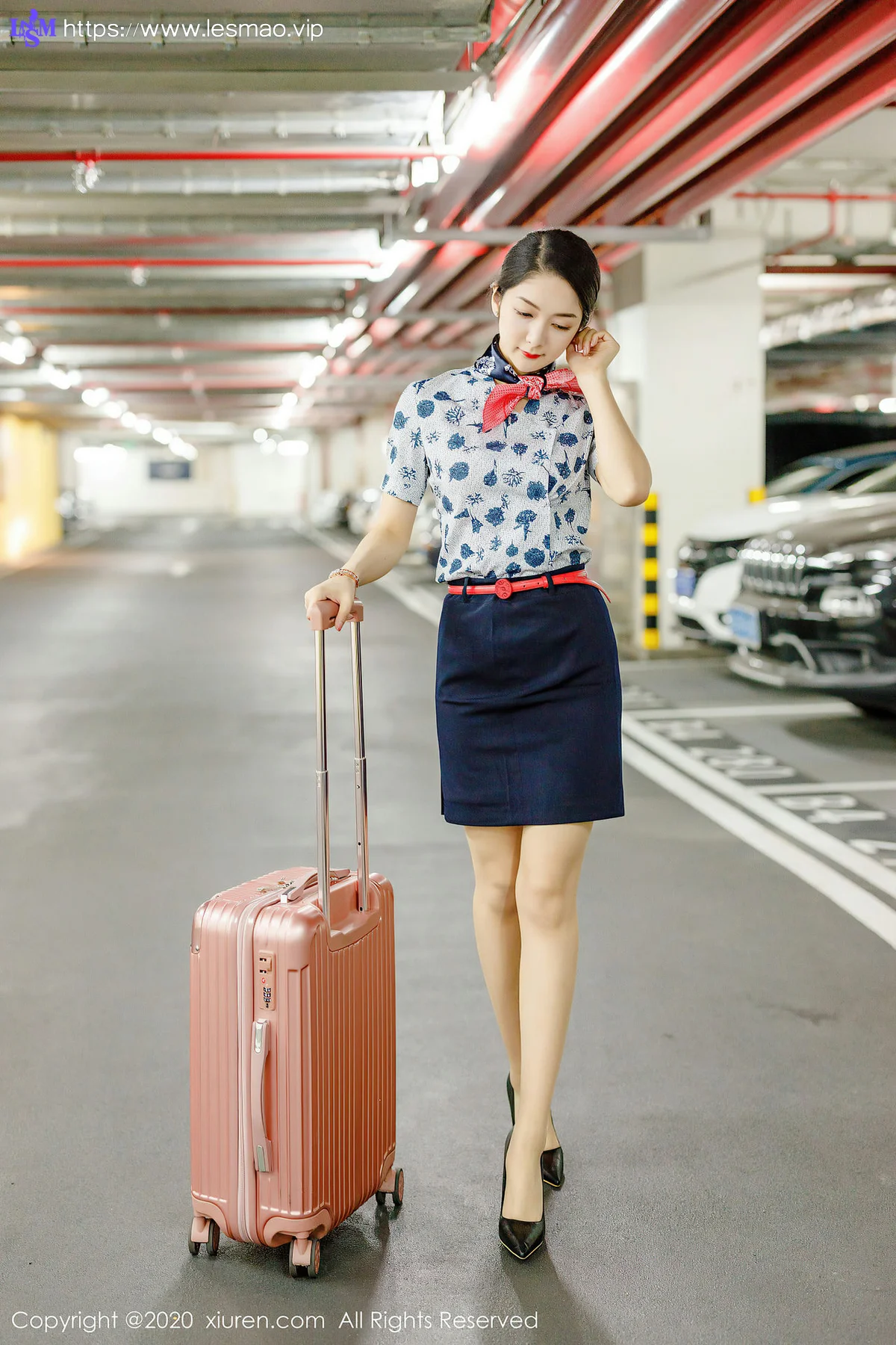 XiuRen 秀人 No.2305 小热巴 制服空姐高跟 - 11