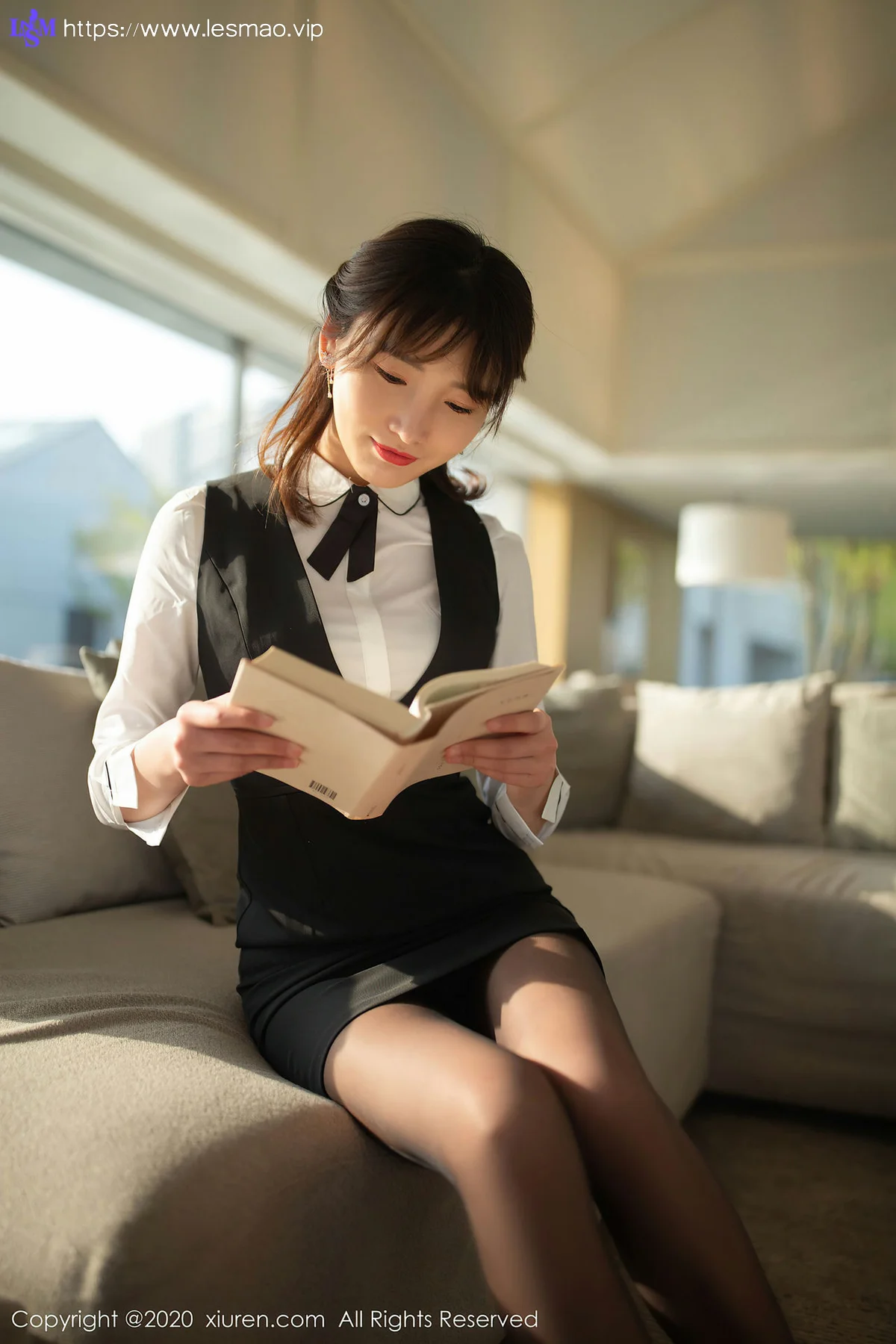 XiuRen 秀人 No.2312 陆萱萱 性感制服 - 23