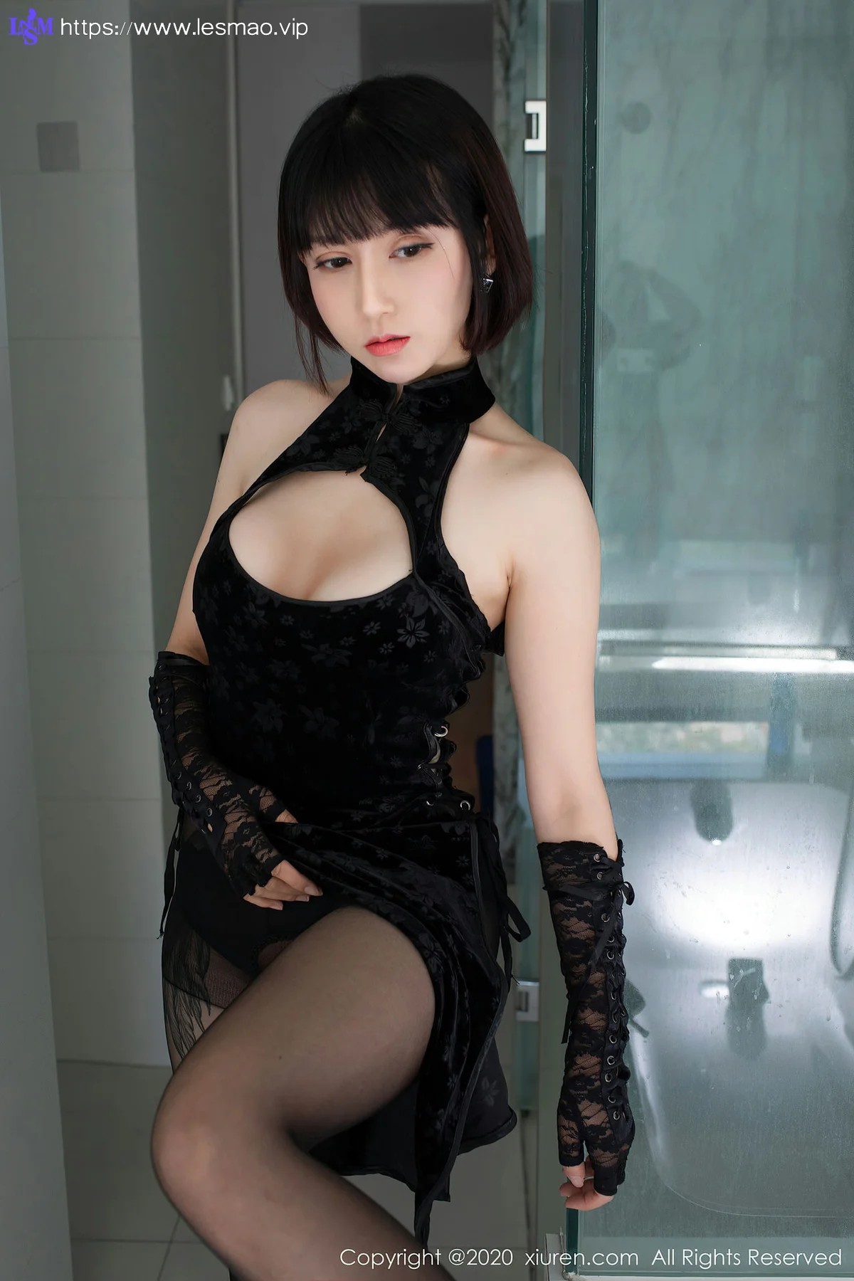 XiuRen 秀人 No.2318 高叉韵味旗袍 安妮斯朵拉 新人模特 - 19