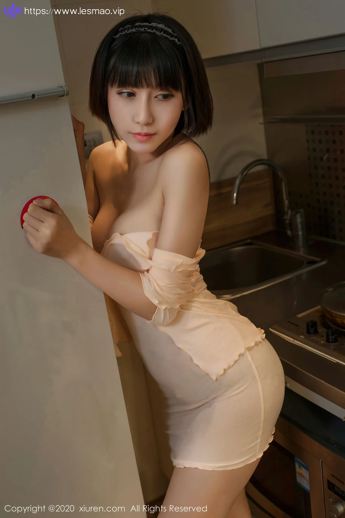 XiuRen 秀人 No.2318 高叉韵味旗袍 安妮斯朵拉 新人模特 - 55