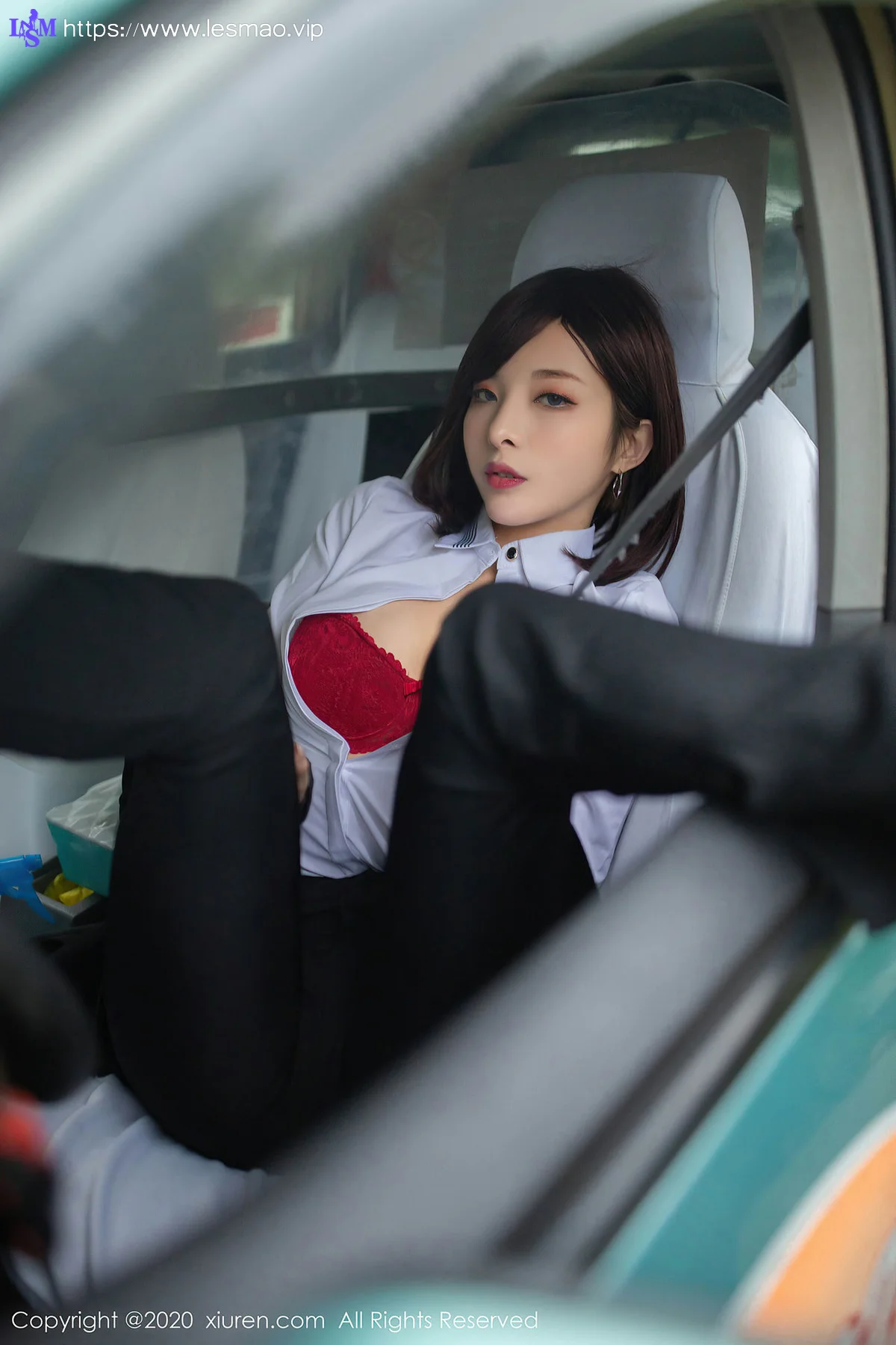 XiuRen 秀人 No.2322 真实场景女司机 陈小喵 - 47