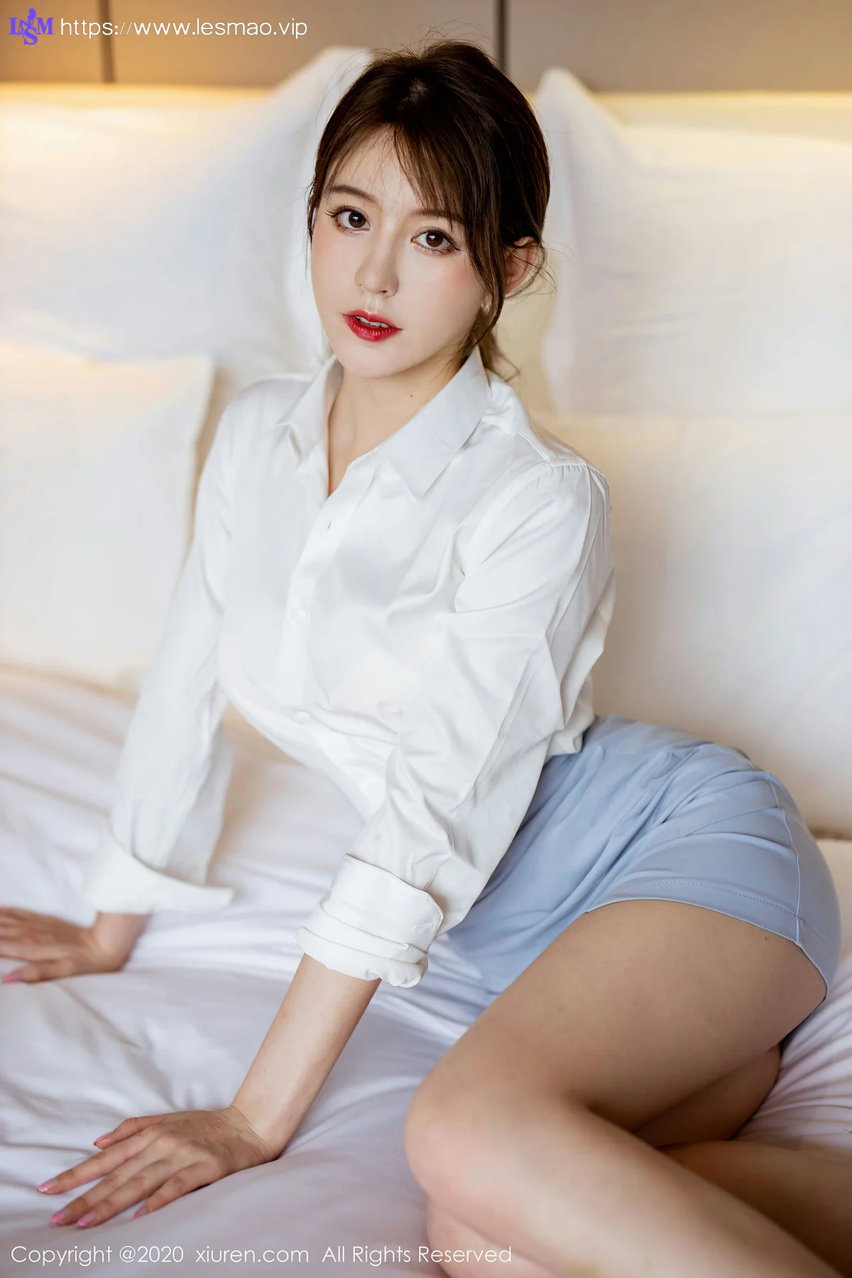 XiuRen 秀人 No.2350 浅色秘书装 yoo优优 - 13