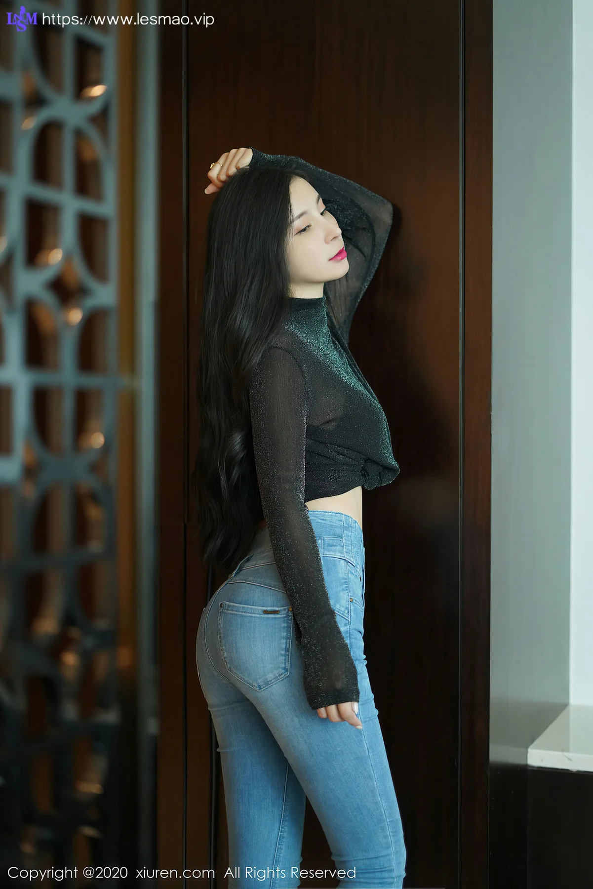 XiuRen 秀人 No.2386  性感OL 小蛮妖yummy 牛仔丁字裤 - 26