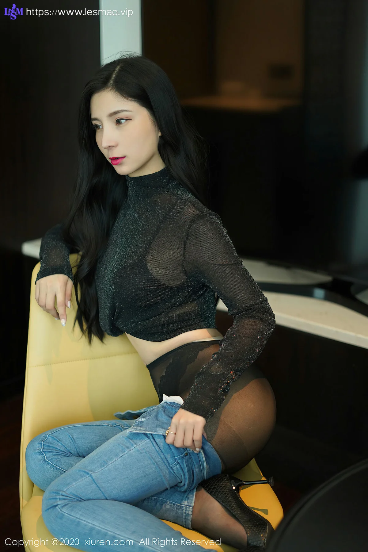 XiuRen 秀人 No.2386  性感OL 小蛮妖yummy 牛仔丁字裤 - 43
