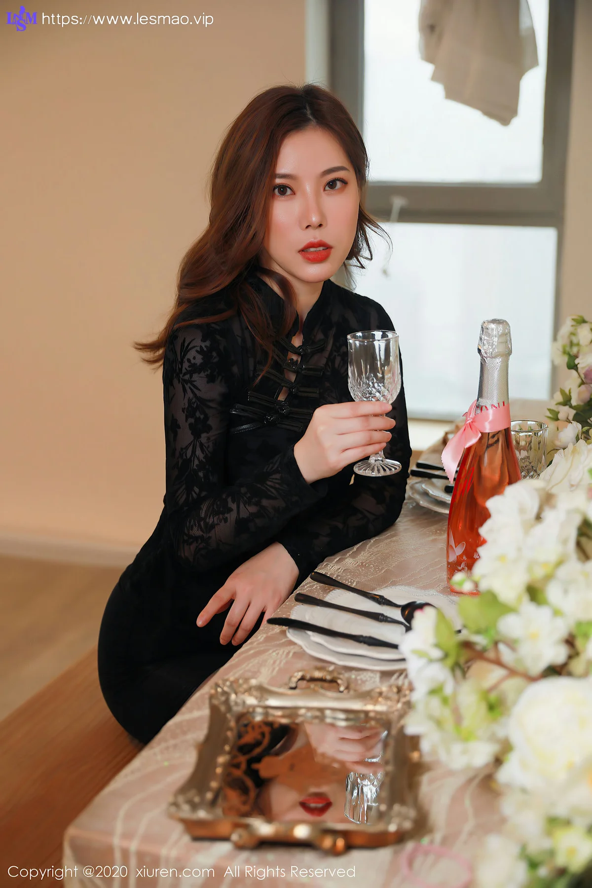 XiuRen 秀人 No.2387 黑丝无内 白茹雪  浴袍美臀 - 14