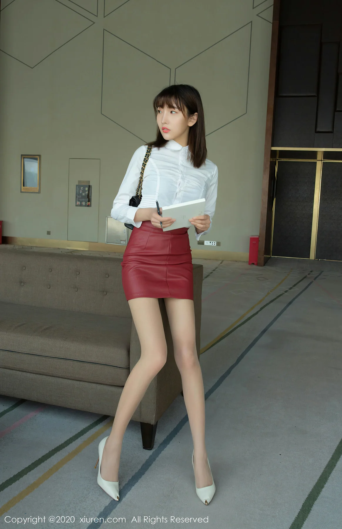 XiuRen 秀人 No.2393 酒后女孩皮裙 陆宣萱 乌镇太湖旅拍 - 23