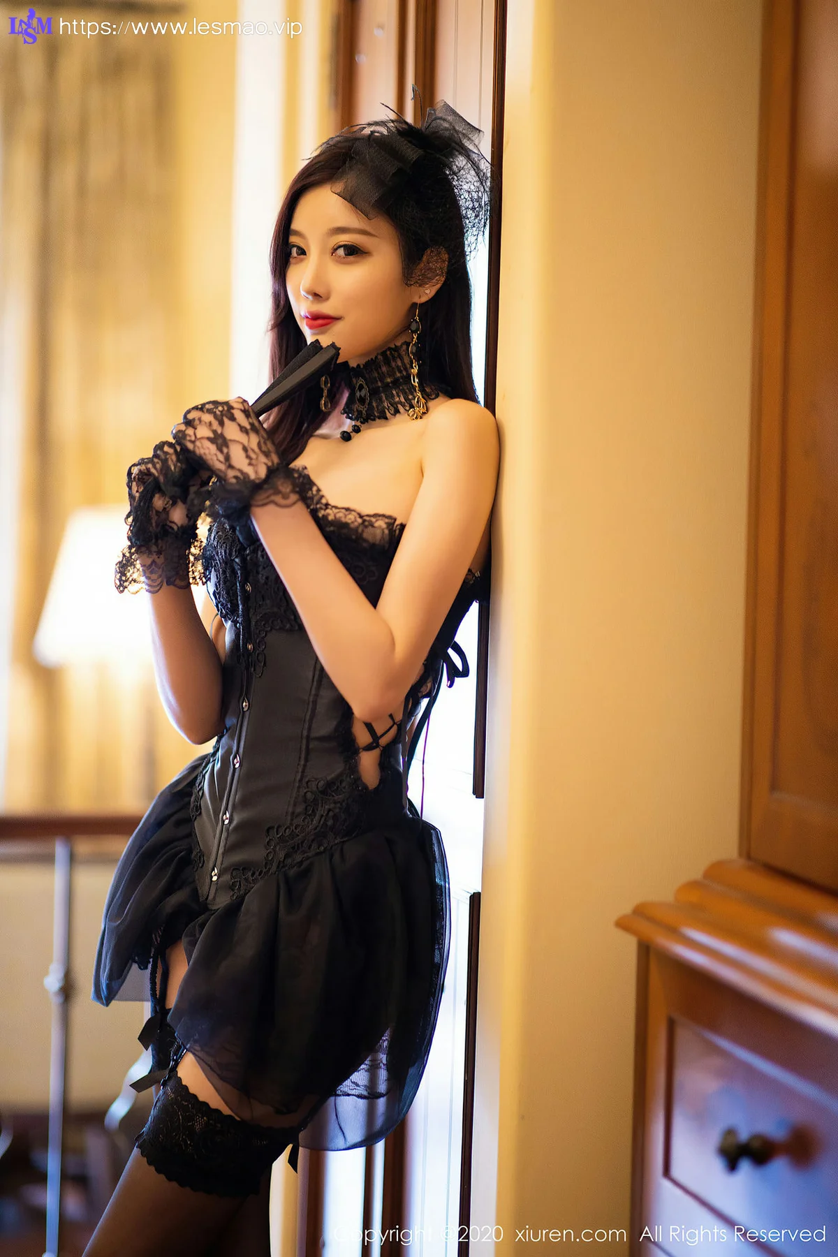 XiuRen 秀人 No.2400 黑色主题诱惑女神 杨晨晨sugar - 34
